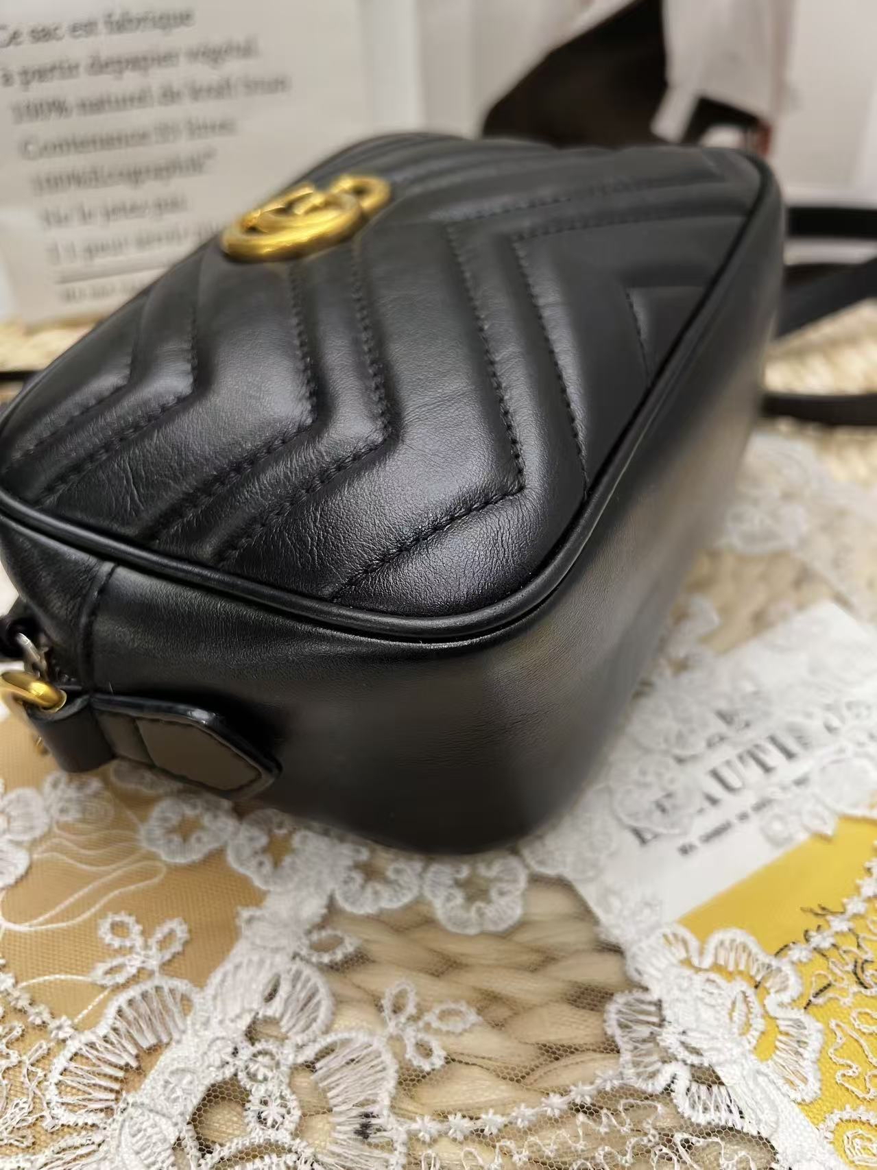  GUCCI Marmont Matelassé Leather Camera Bag