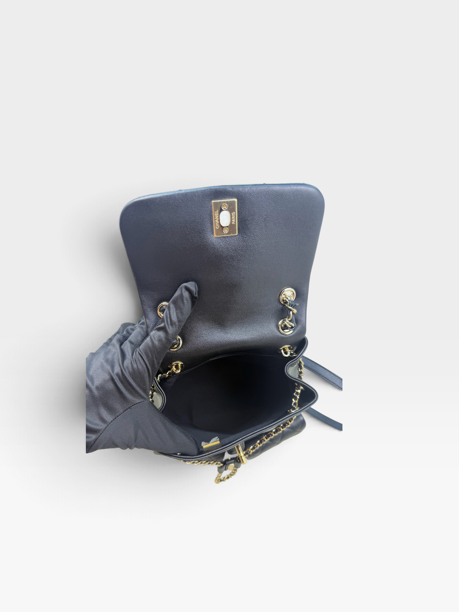 Pre-Owned CHANEL Duma / Product Code: K093001