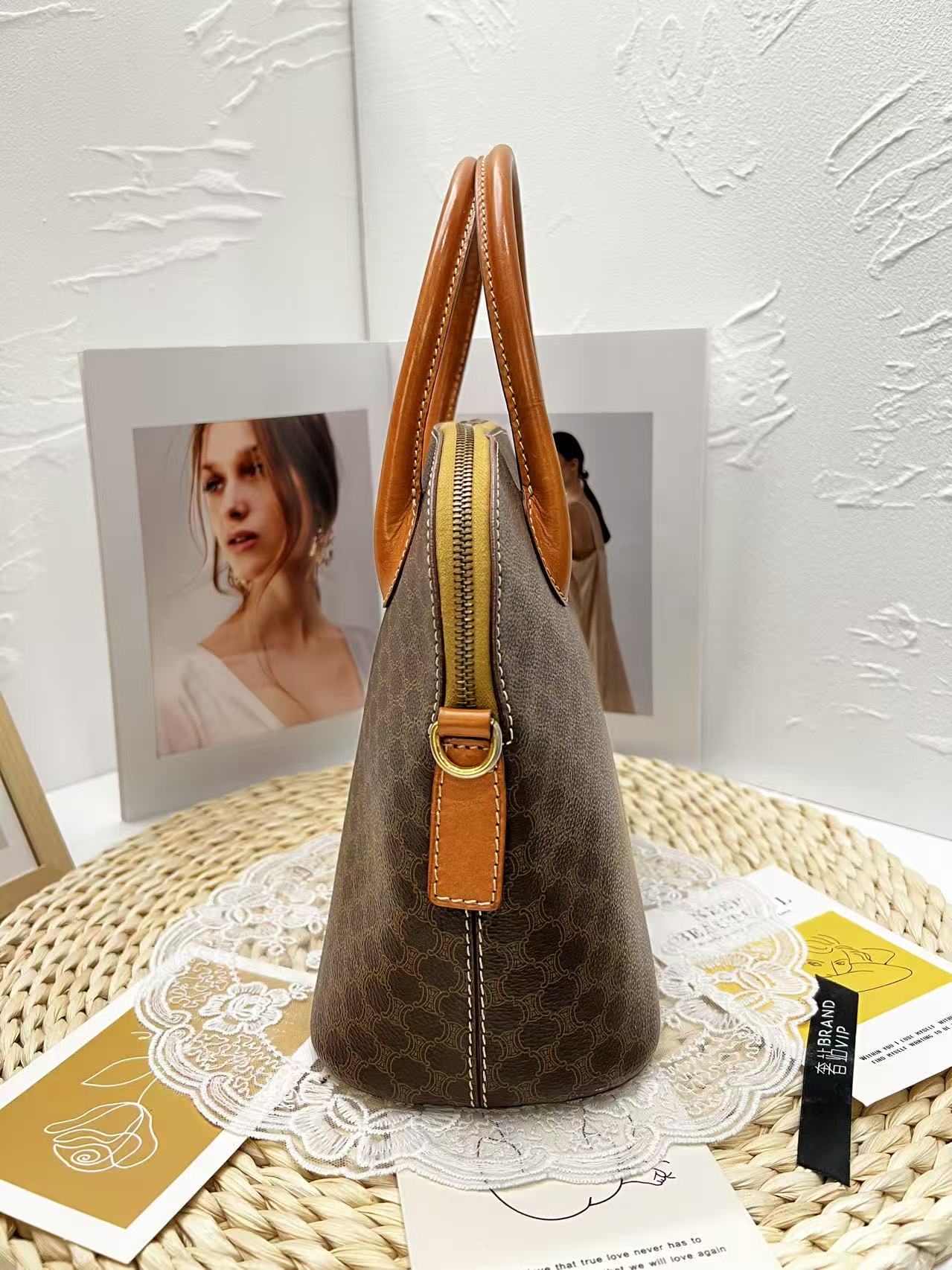 Celine Vintage Macadam Canvas Bolide Bag（揹帶款）