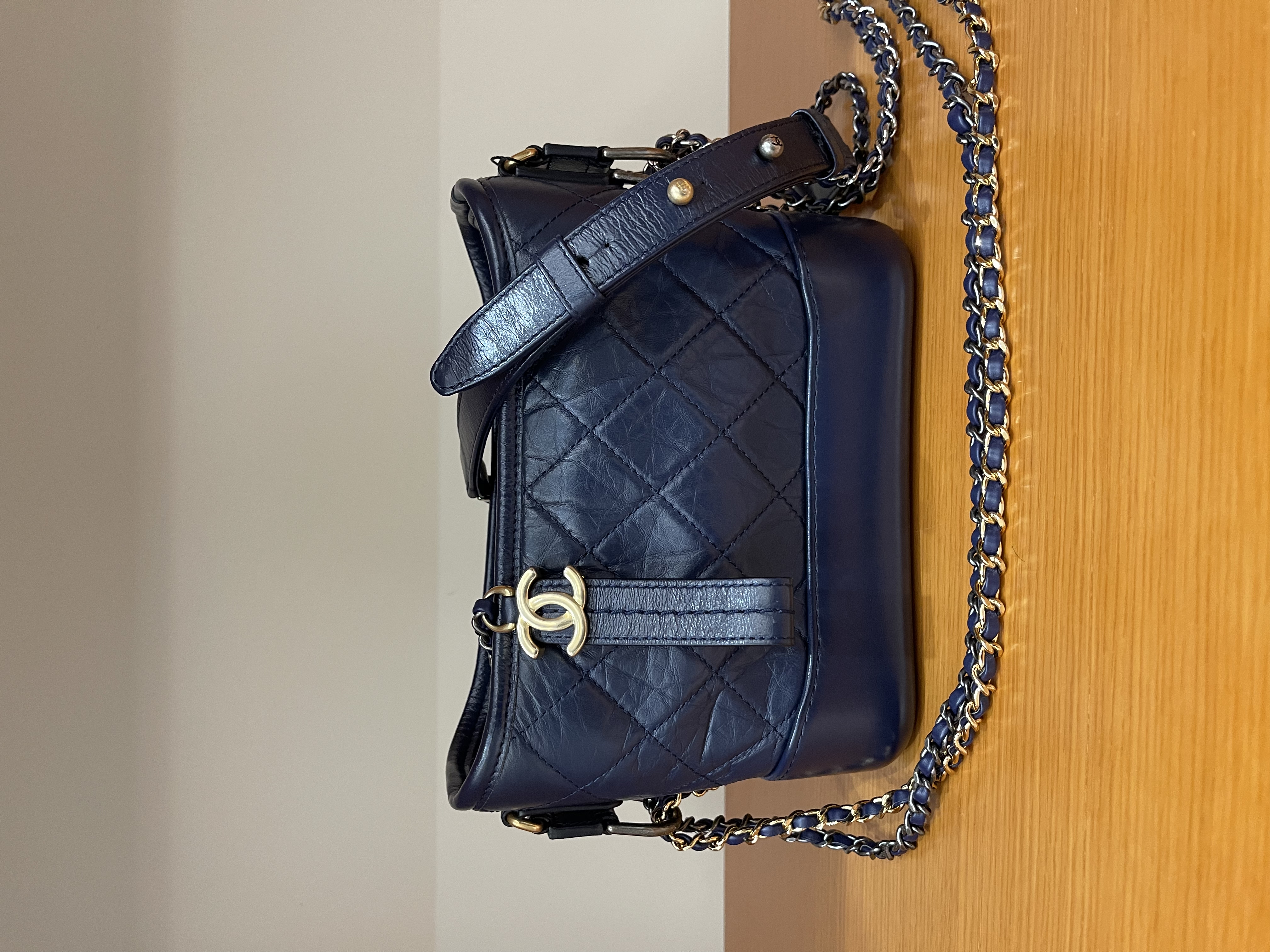 直播貨品 |  [1個-$100 2個-$300］HH03