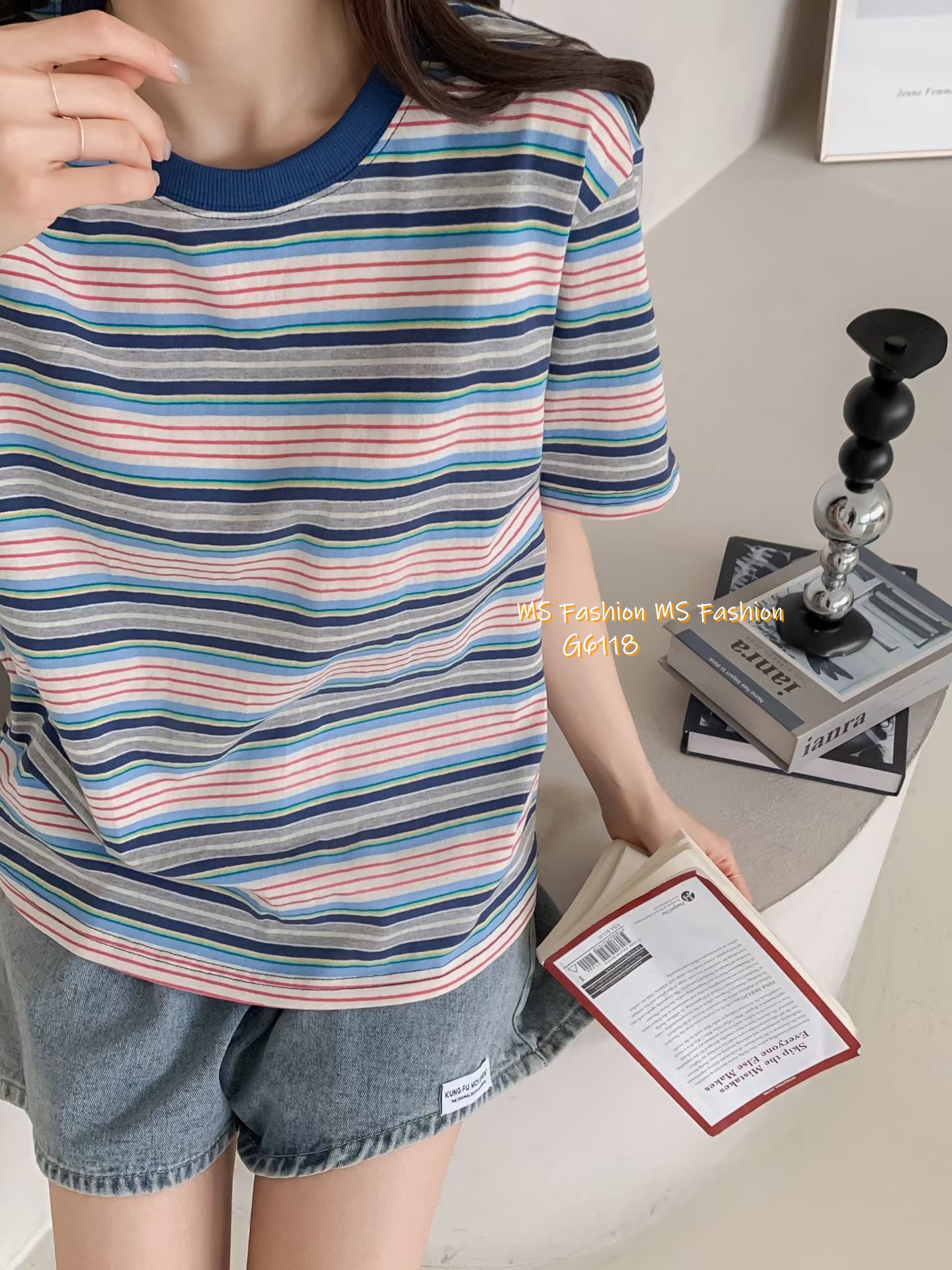 G6118 韓國🇰🇷拼邊領橫間tee