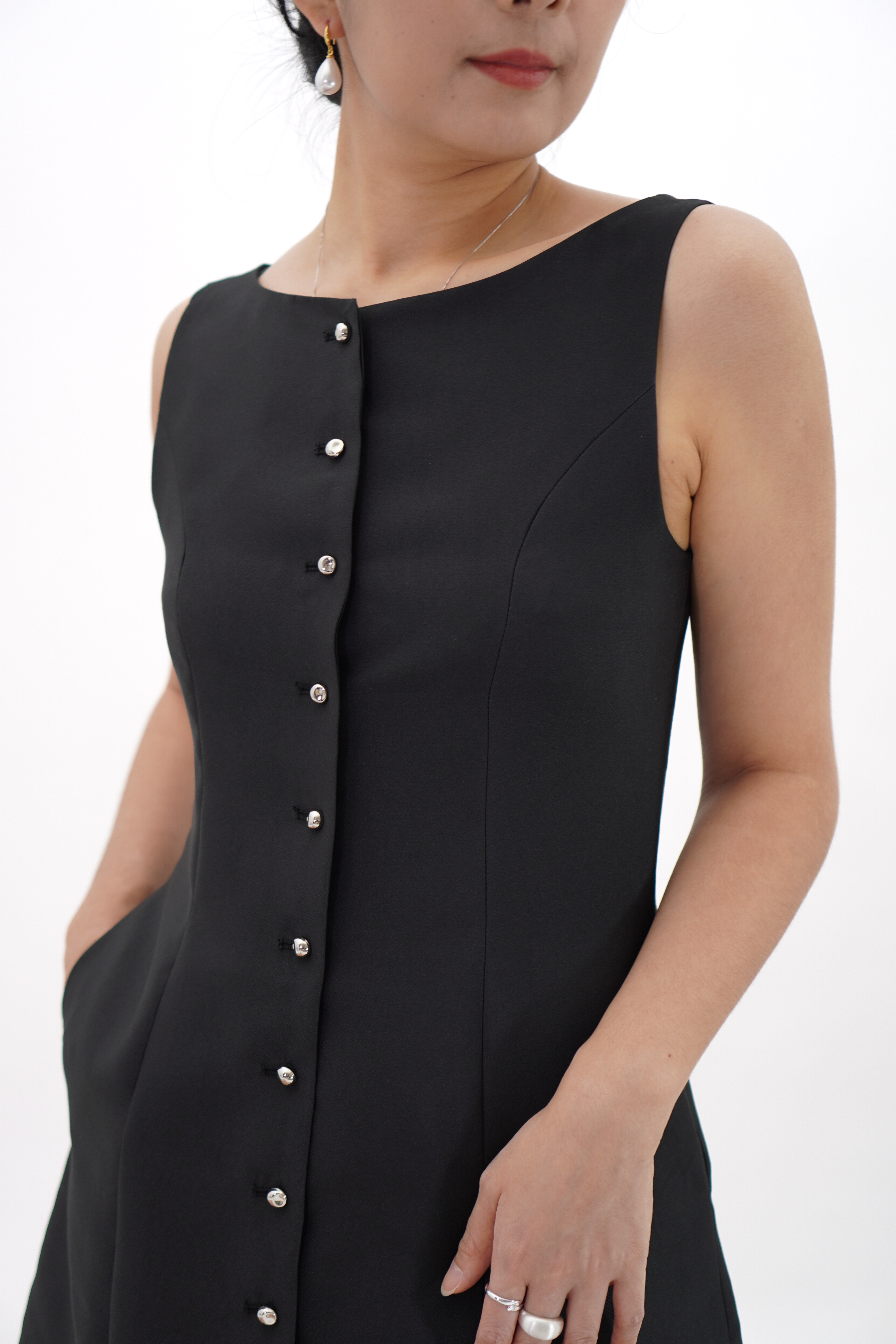 排扣连衣短裙 Front Buttons Sleeveless Dress