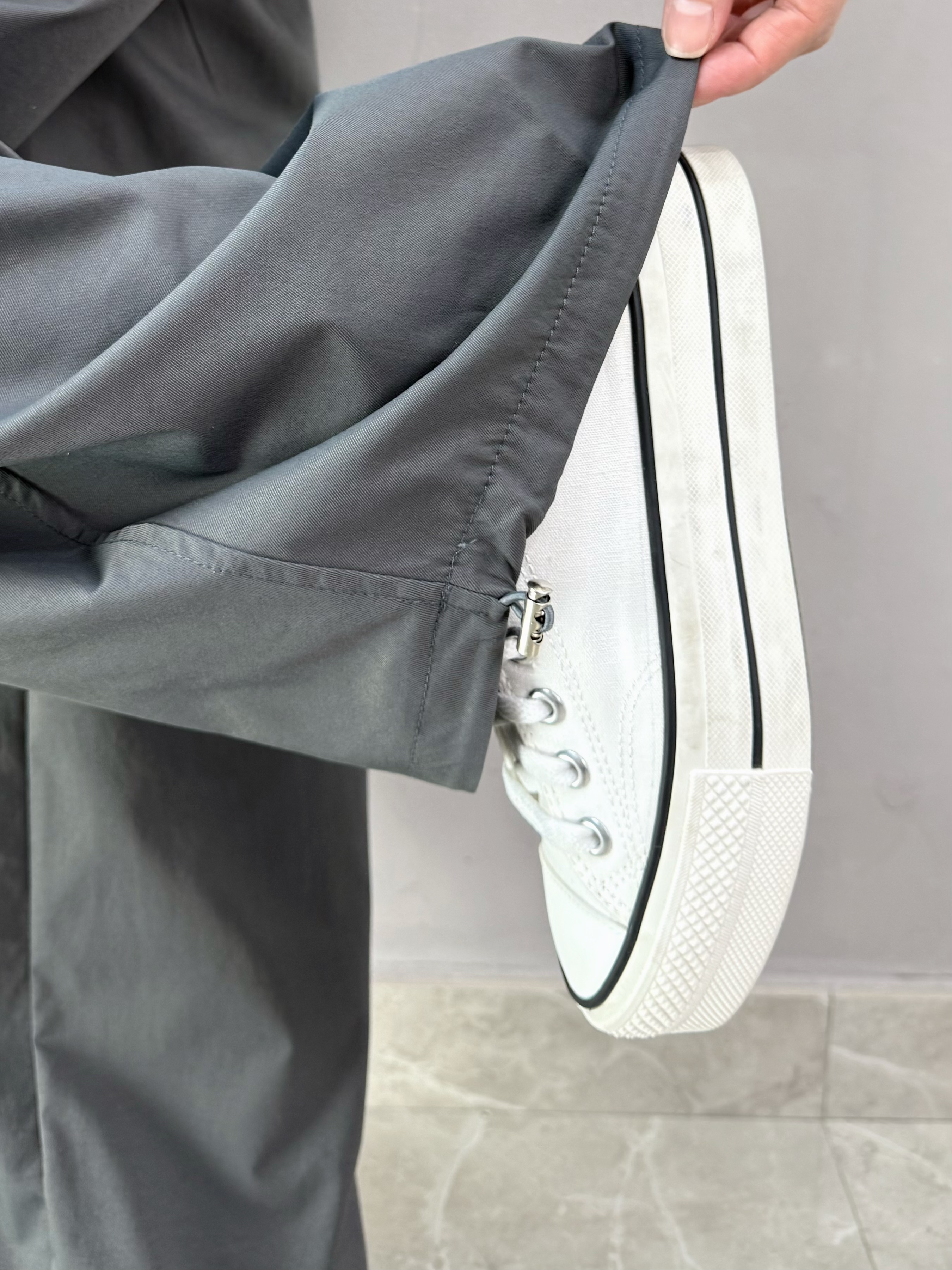 I84 拼色腰車章束乾褲