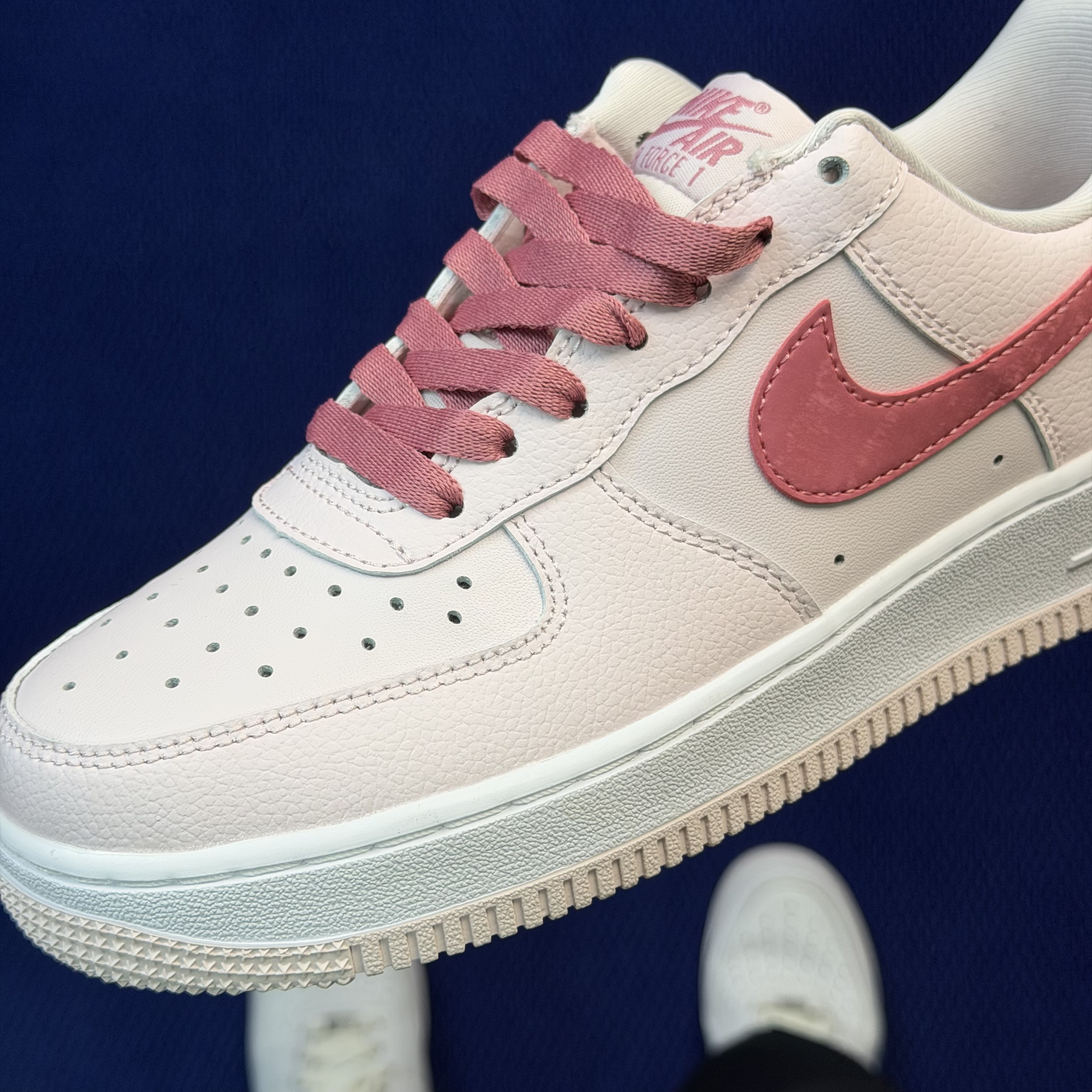Nike Air Force 1 Low IO8755-600