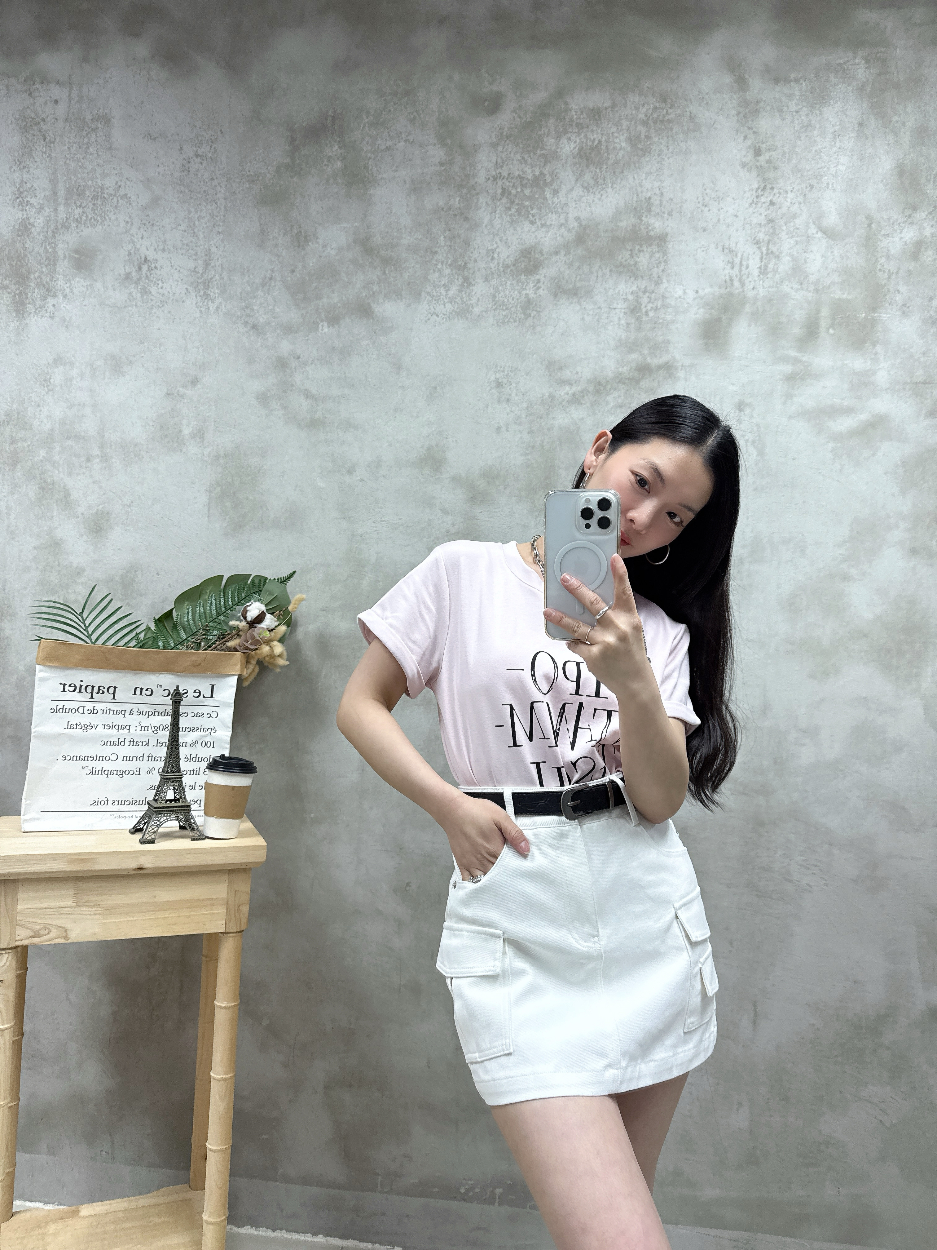 B08 褶袖英文字Tee