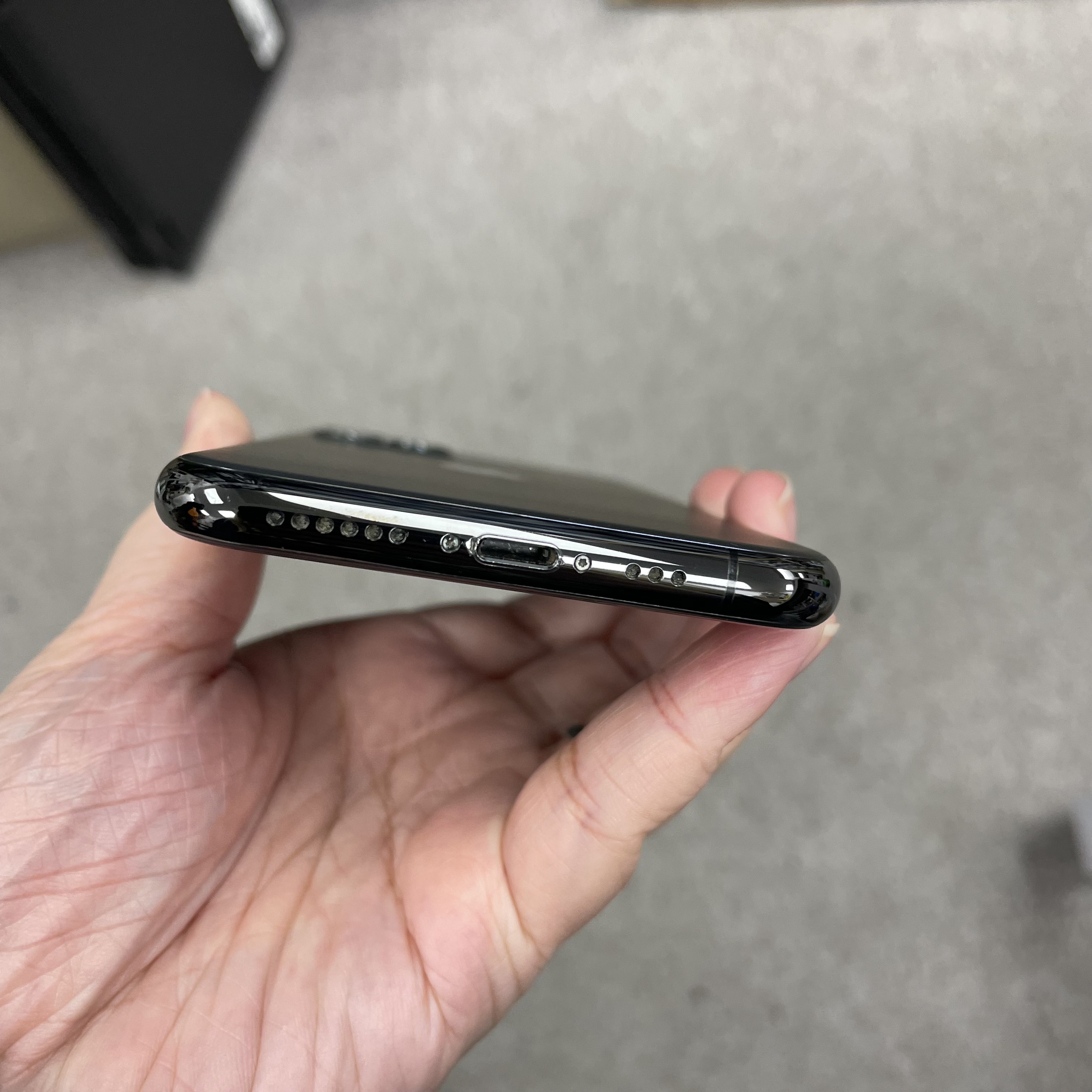 *5760 11 Pro 靚機 256GB 電98 黑色 black