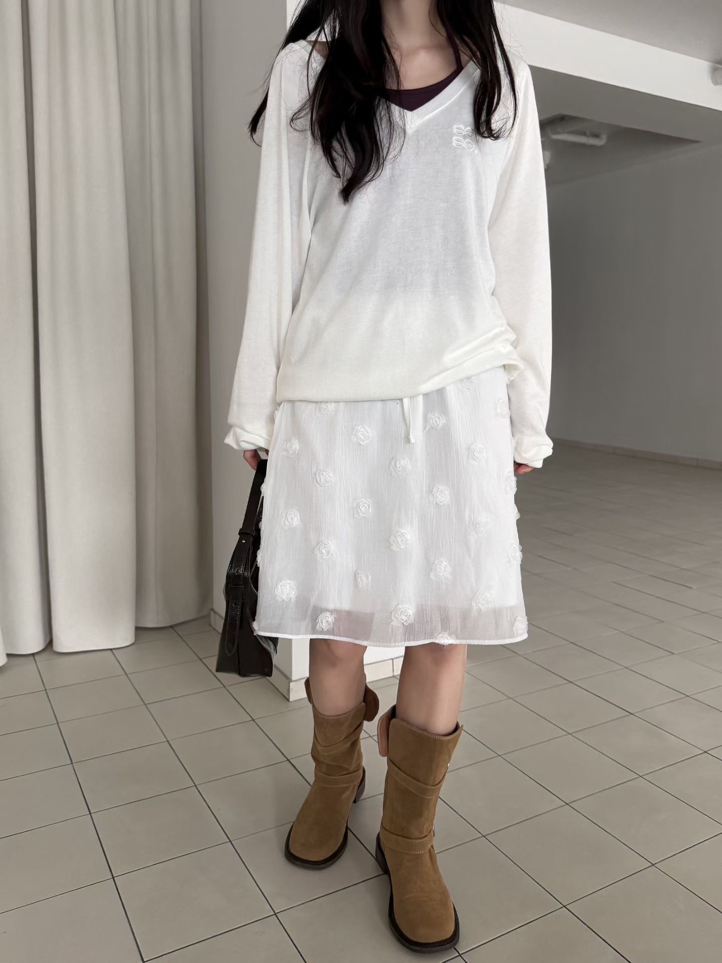 annie flora mid-skirt