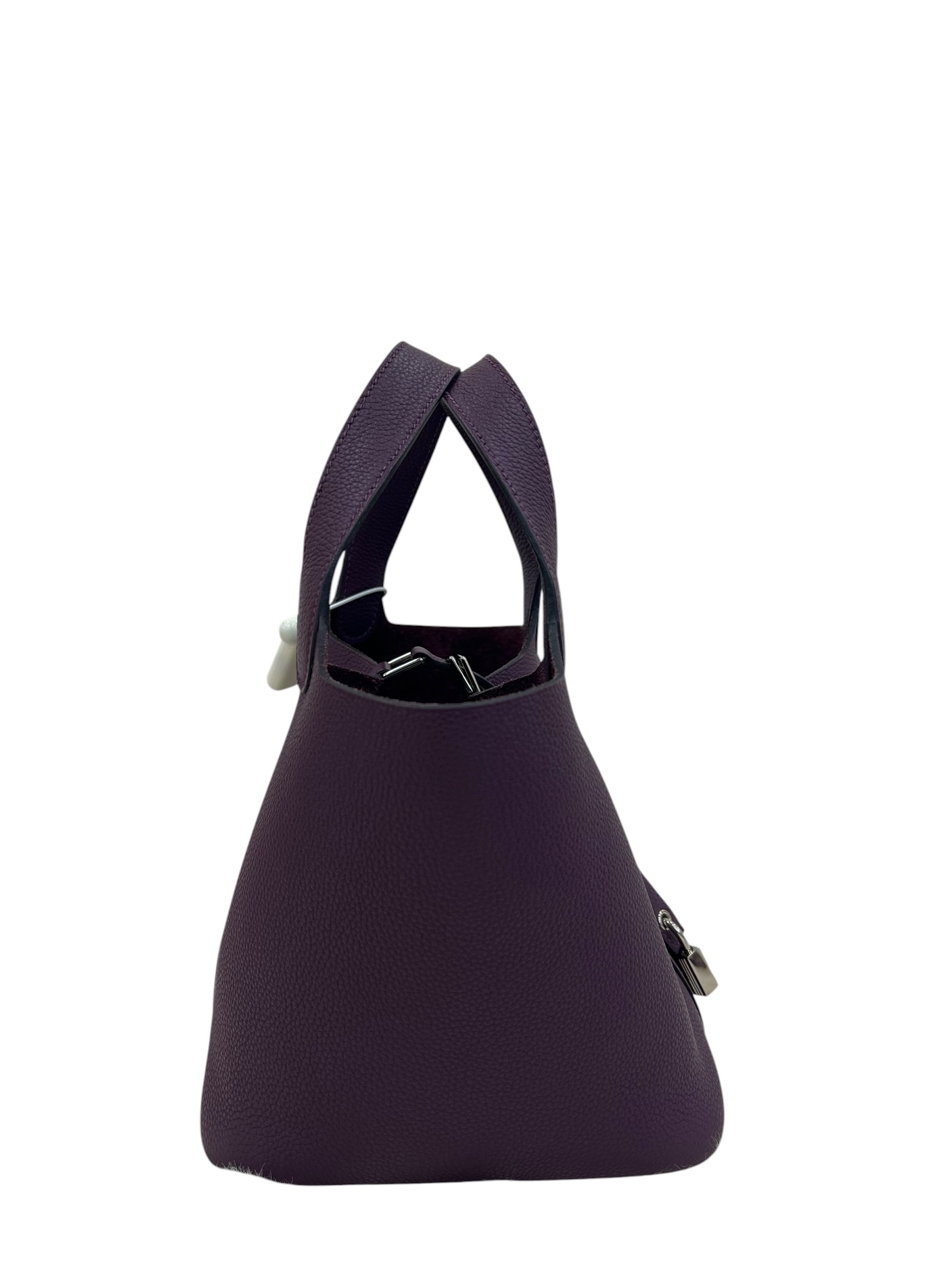 Pre-Owned HERMÉS P18 Stamp U / Product Code: 071702