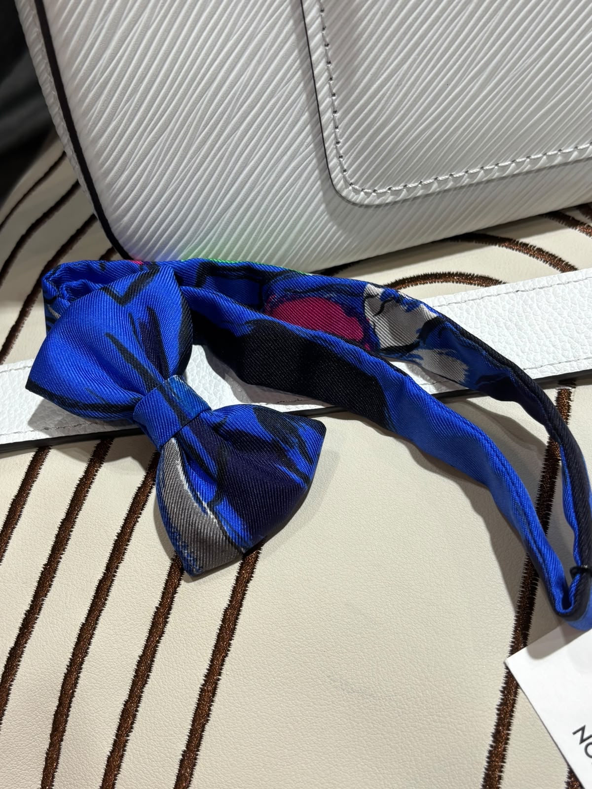 HERMES Silk Noeud Papillon Bow Tie 藍色絲質蝴蝶領結 100%Authentic, 98%new  