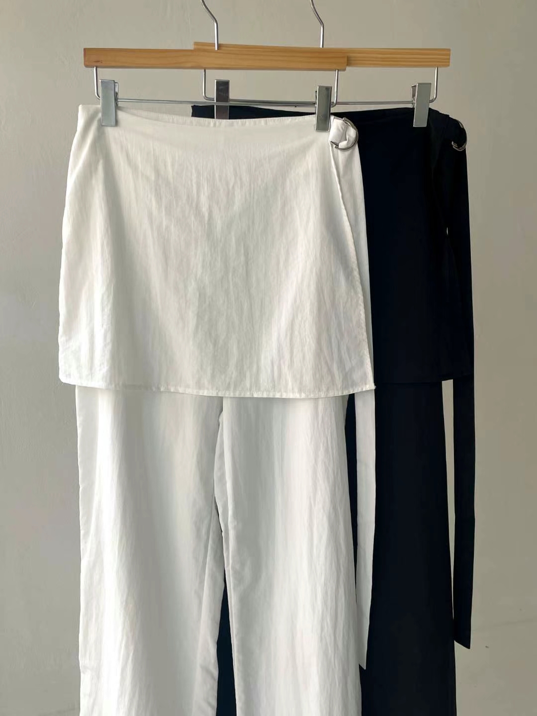 High-Waisted Wide-Leg Pants with Wrap Skirt Overlay ‖ 绑带裙片拼接高腰阔腿裤KR04744