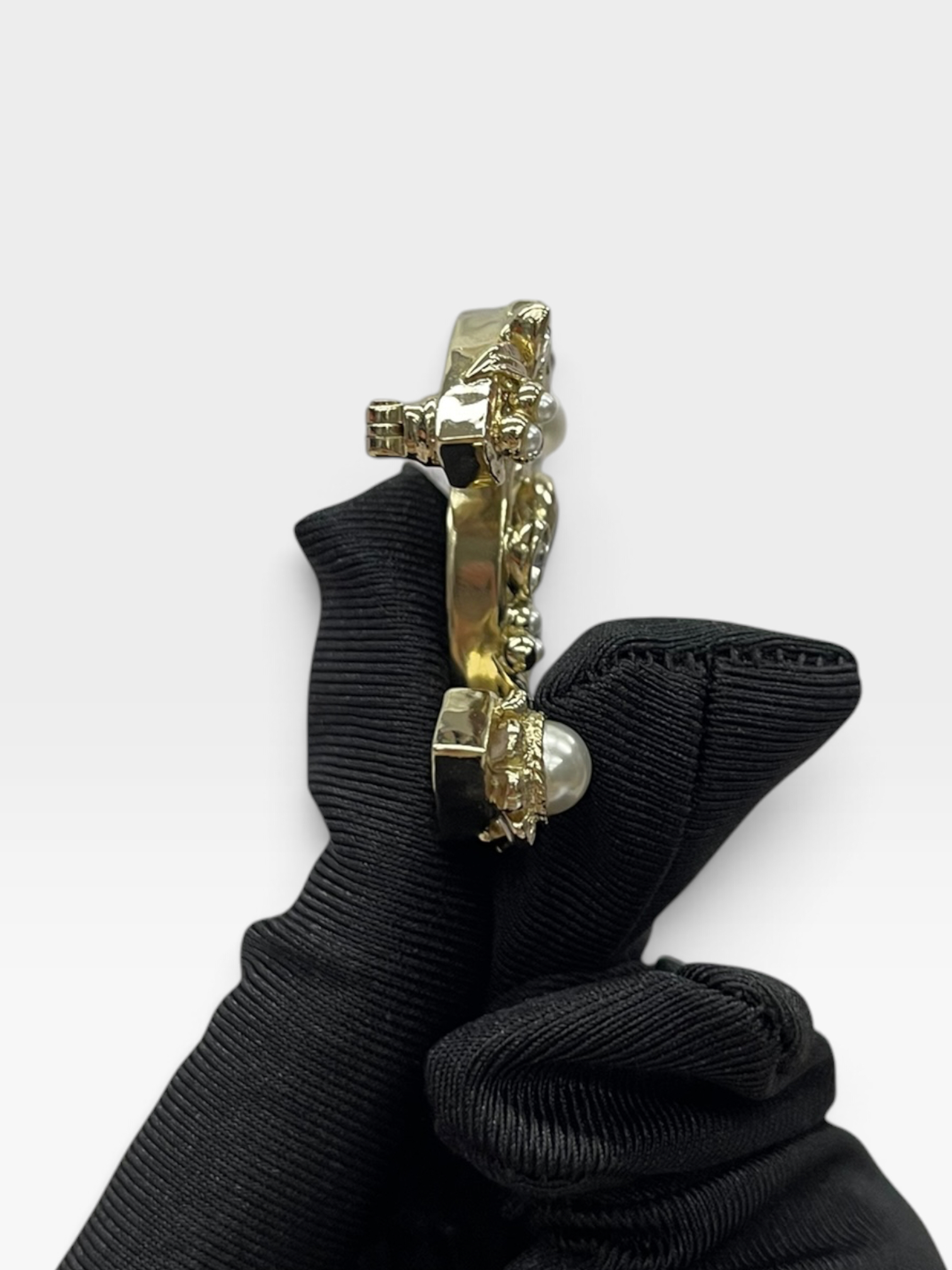 Pre-Owned CHANEL CC Floral Leaf Pearl and Crystal Brooch / Product Code: 091405