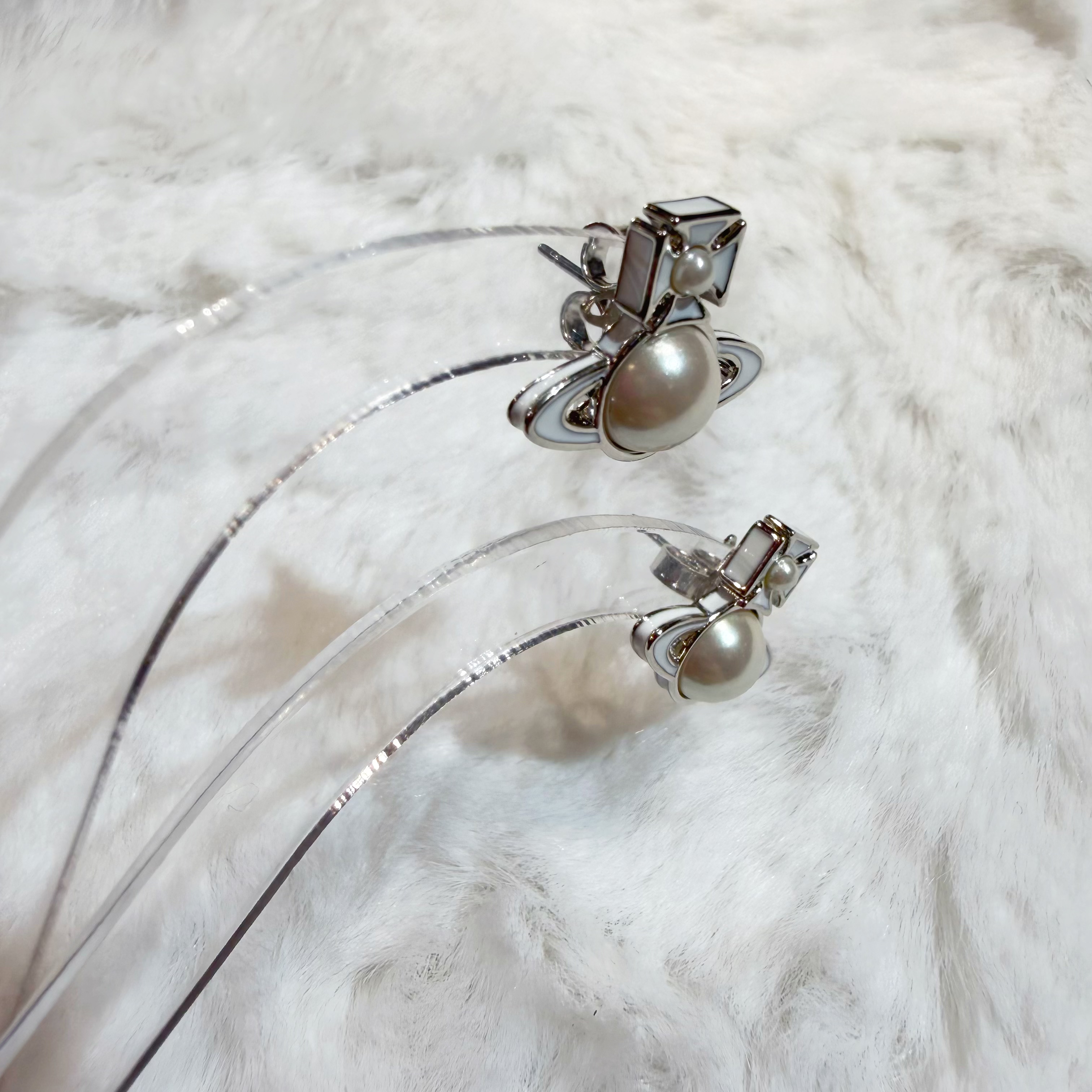 VW Tillya earrings pearl ob/W
