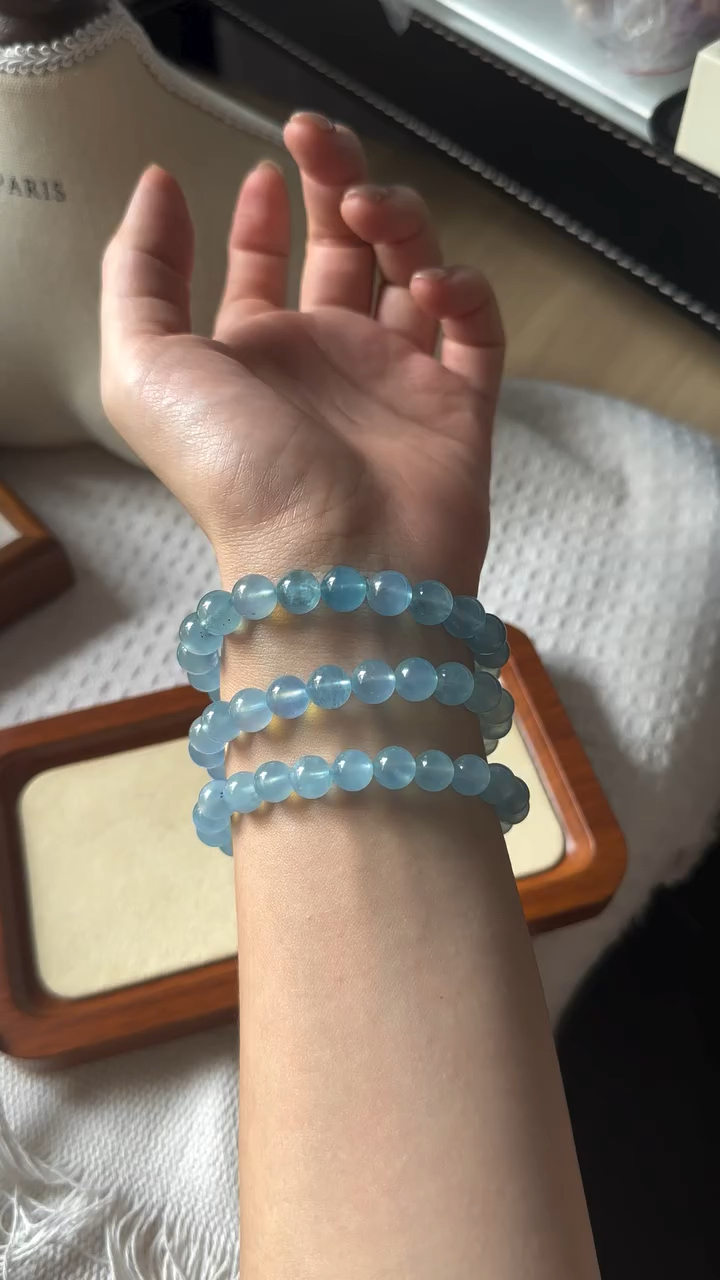 海蓝宝 ｜Aquamarine 