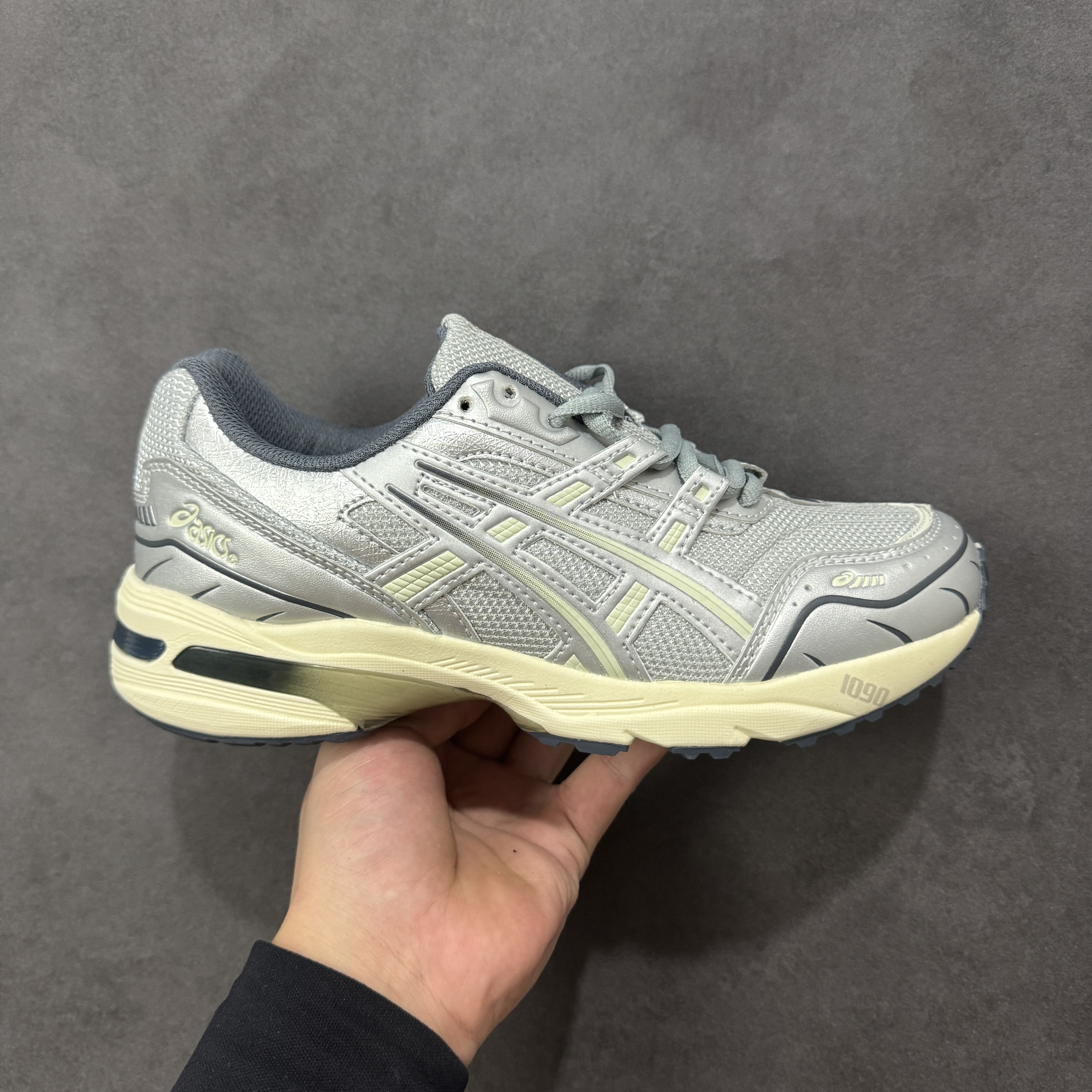 Asics GEL-1090 1203A241-020