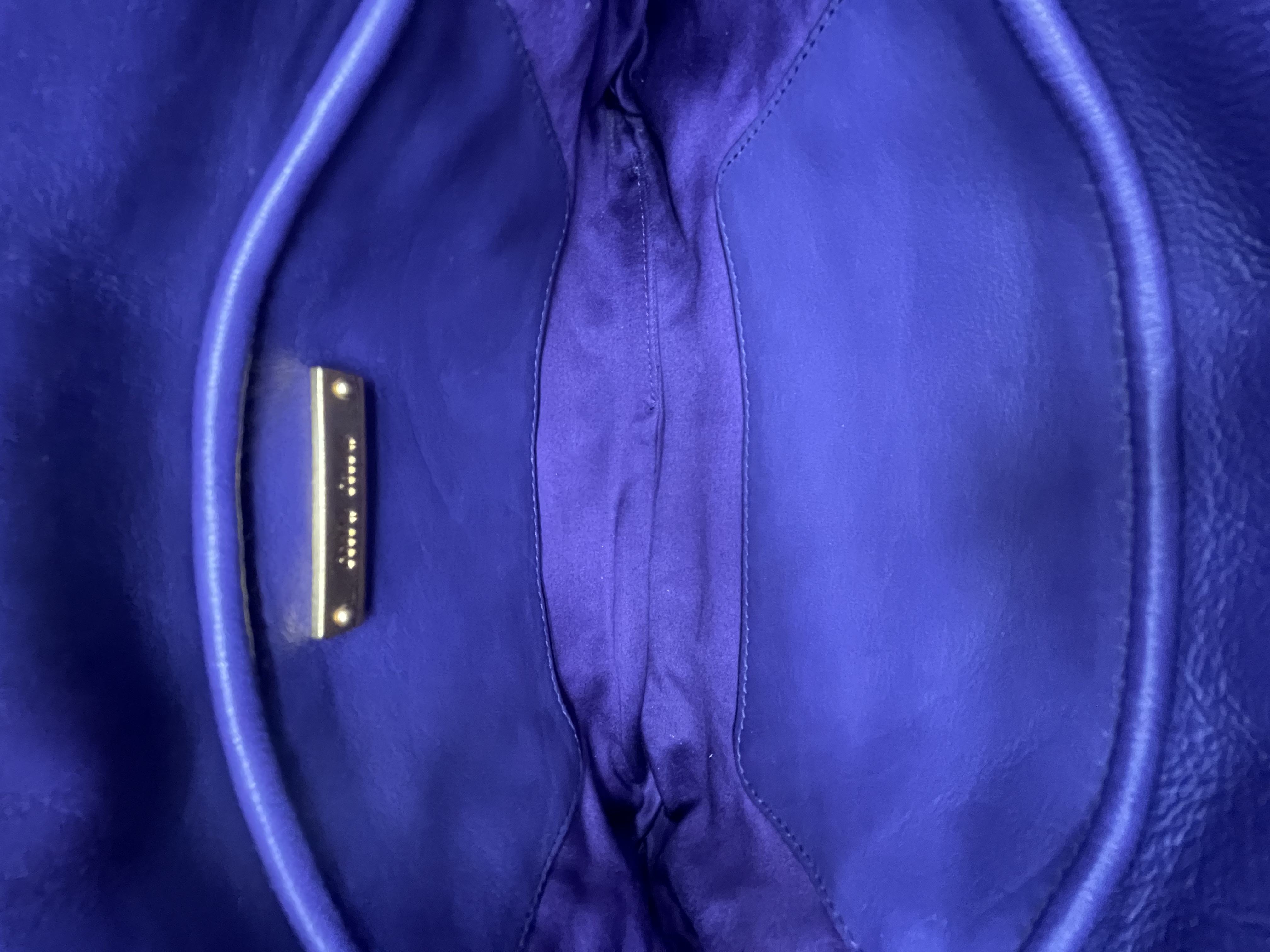 Pre-Owned MIU MIU Purple in Leather / Product Code: 26043012