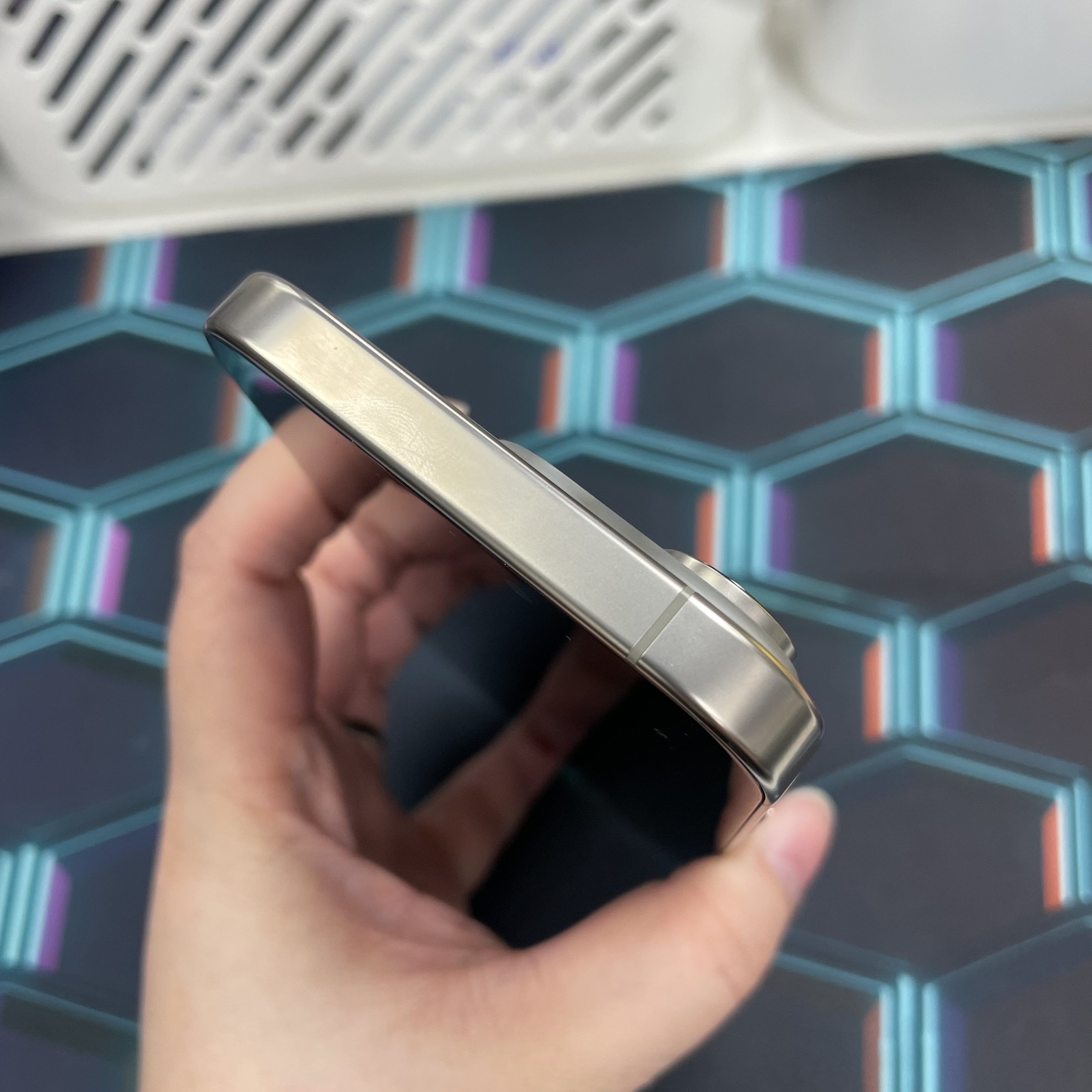 *6077 16 pro 完美機 128GB 電92 原色 gray