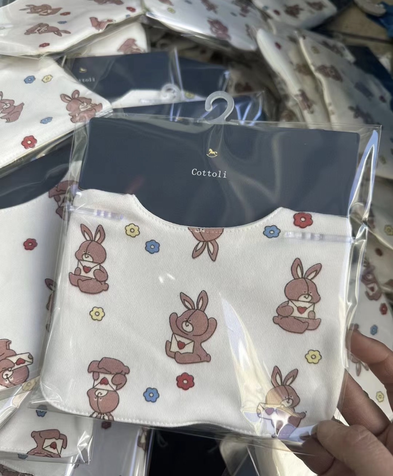 ▫️返貨中▫️Cottoli兔兔口水肩