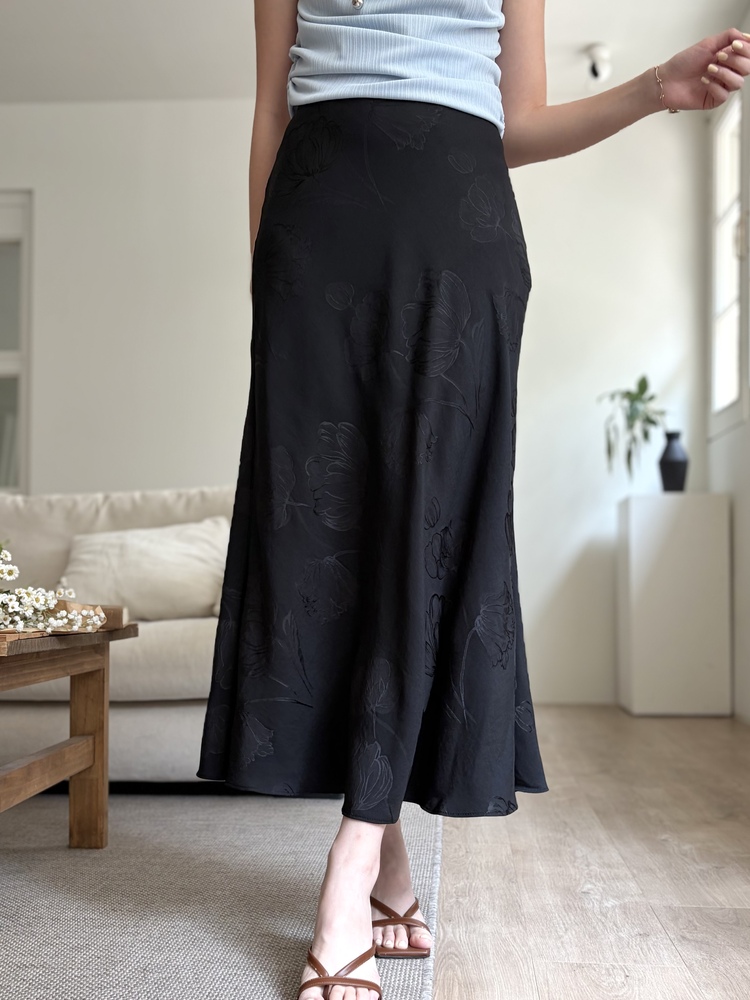 Floral Silky Skirt (Black)