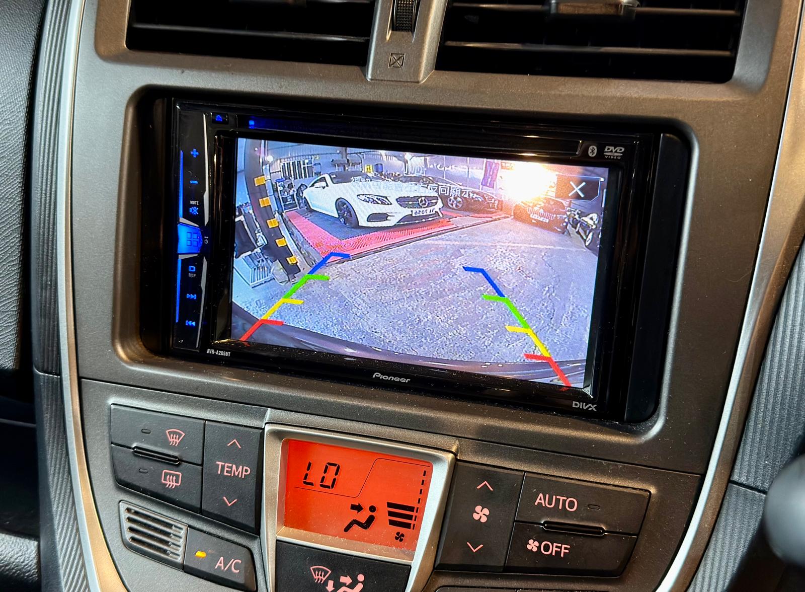 Toyota Ractis Verso 2011