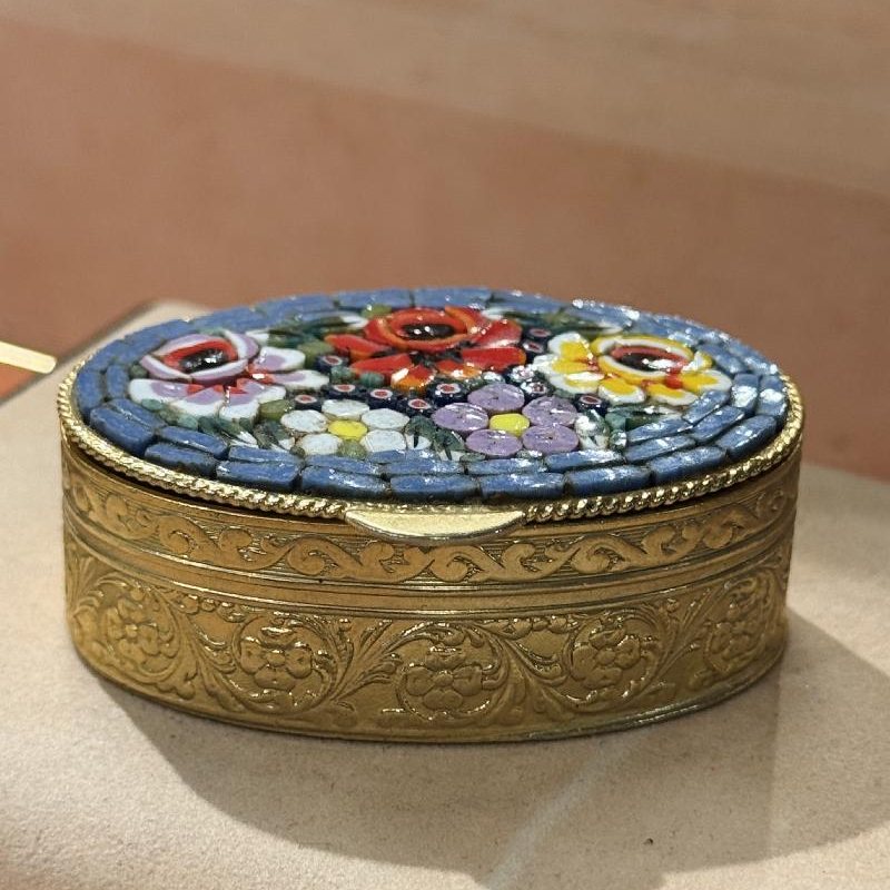 Vintage Italian Glass Mosaic PillBox / Trinket Box (C046)