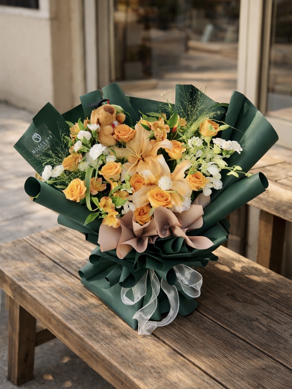 Graduation Lily Bouquet (Cabybara)