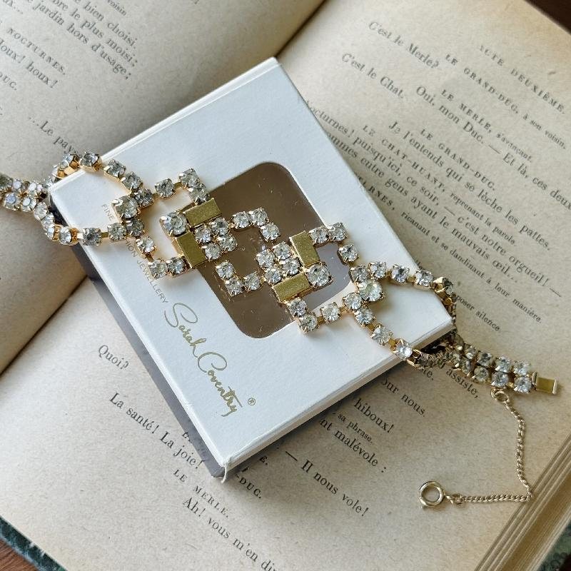 Vintage Sarah Coventry 1972 Golden Ice Golden Segment Sparkling Rhinestone Bracelet in Box (MT2071)
