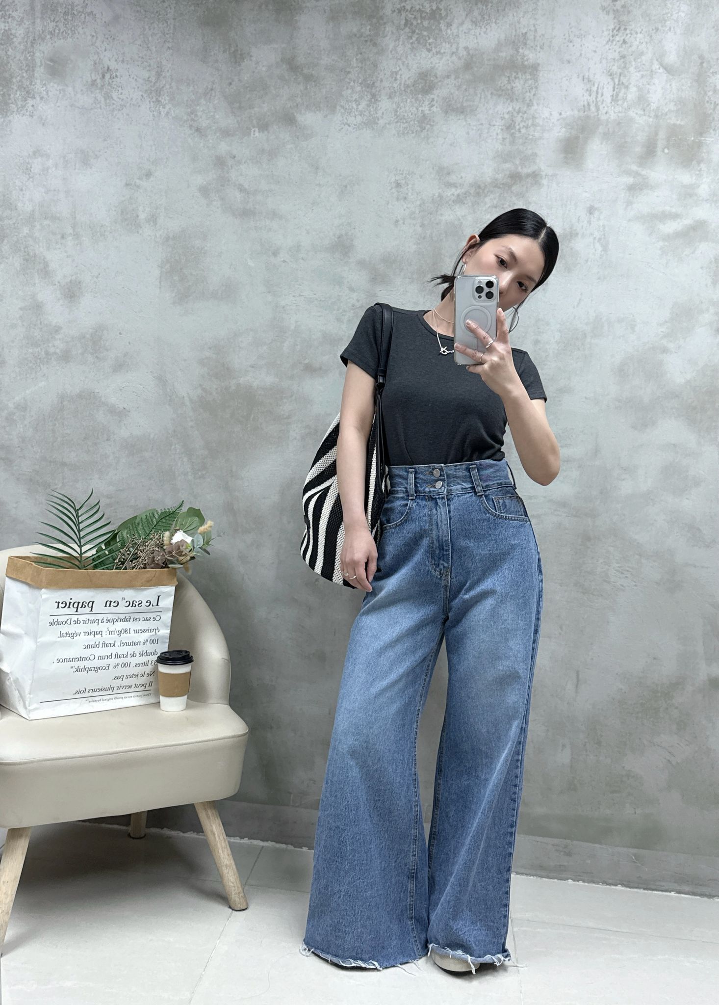 雙鈕高腰牛仔褲