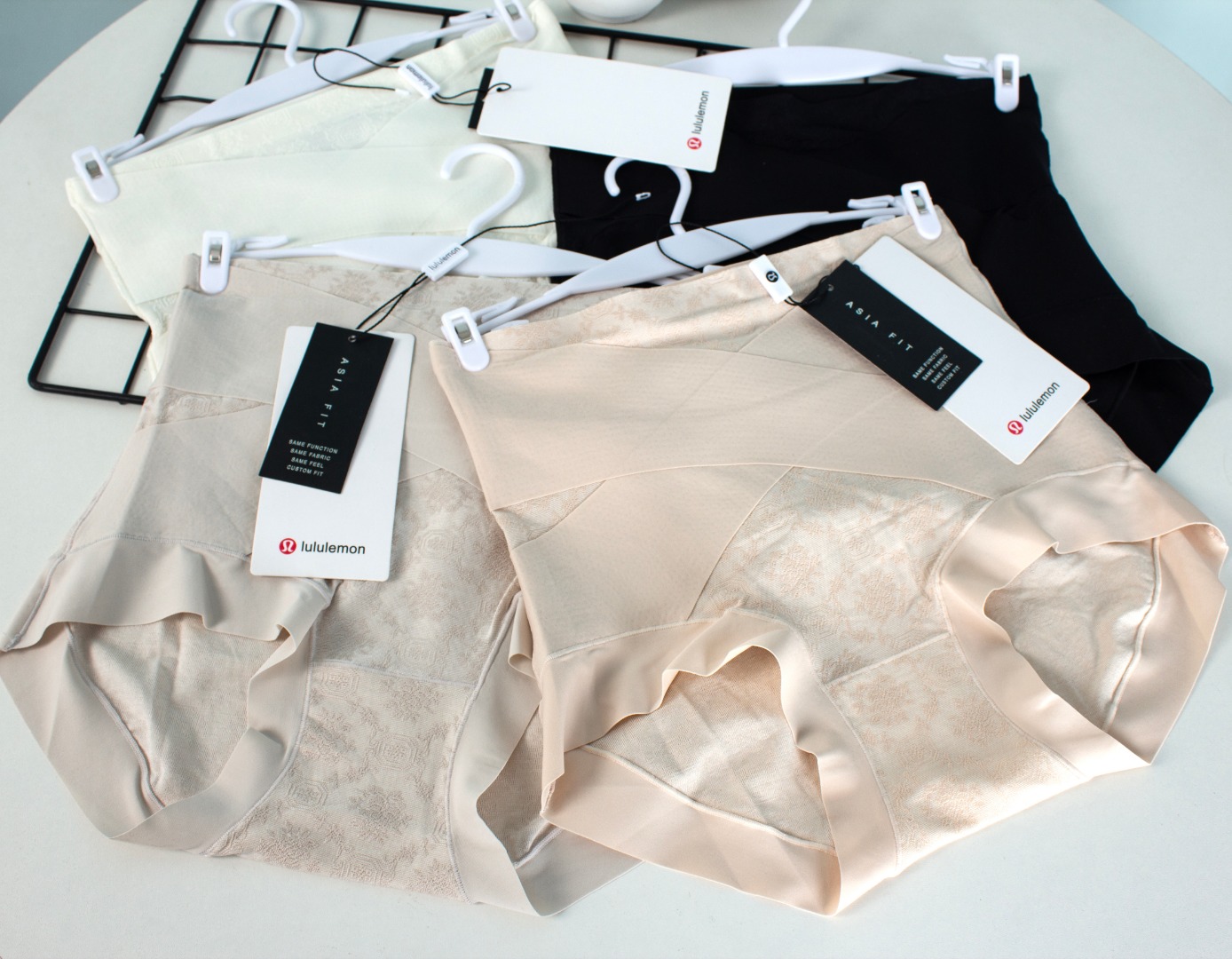 $188套2件装。🔥 lululemon／露露 收腹提臀瑜伽打底褲 🔥（✨加專櫃包裝盒 )