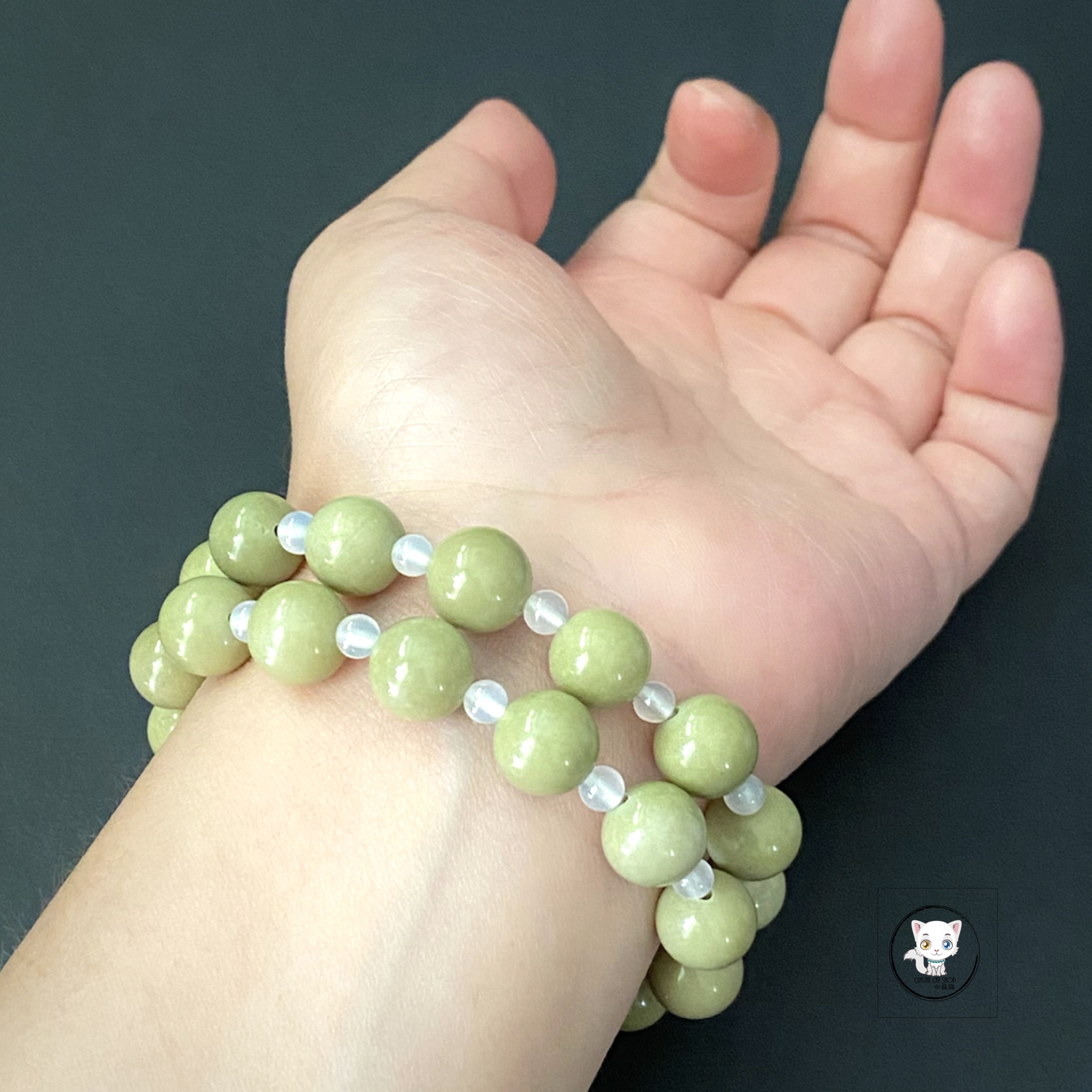 牛油果綠阿拉善瑪瑙手鏈 10.5mm
