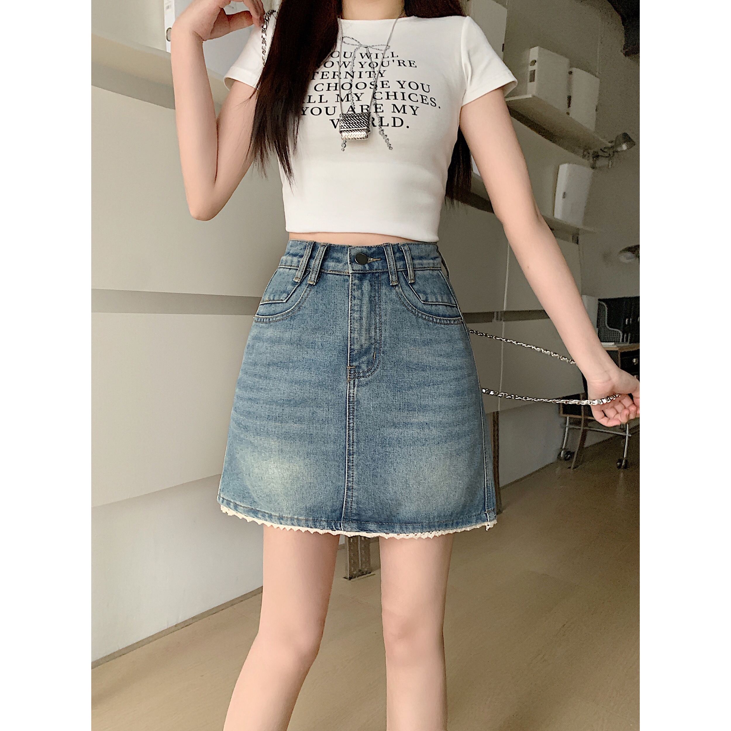 B228(65533) 韩版JEANS甜美风拼下摆边蕾丝蓝短裙