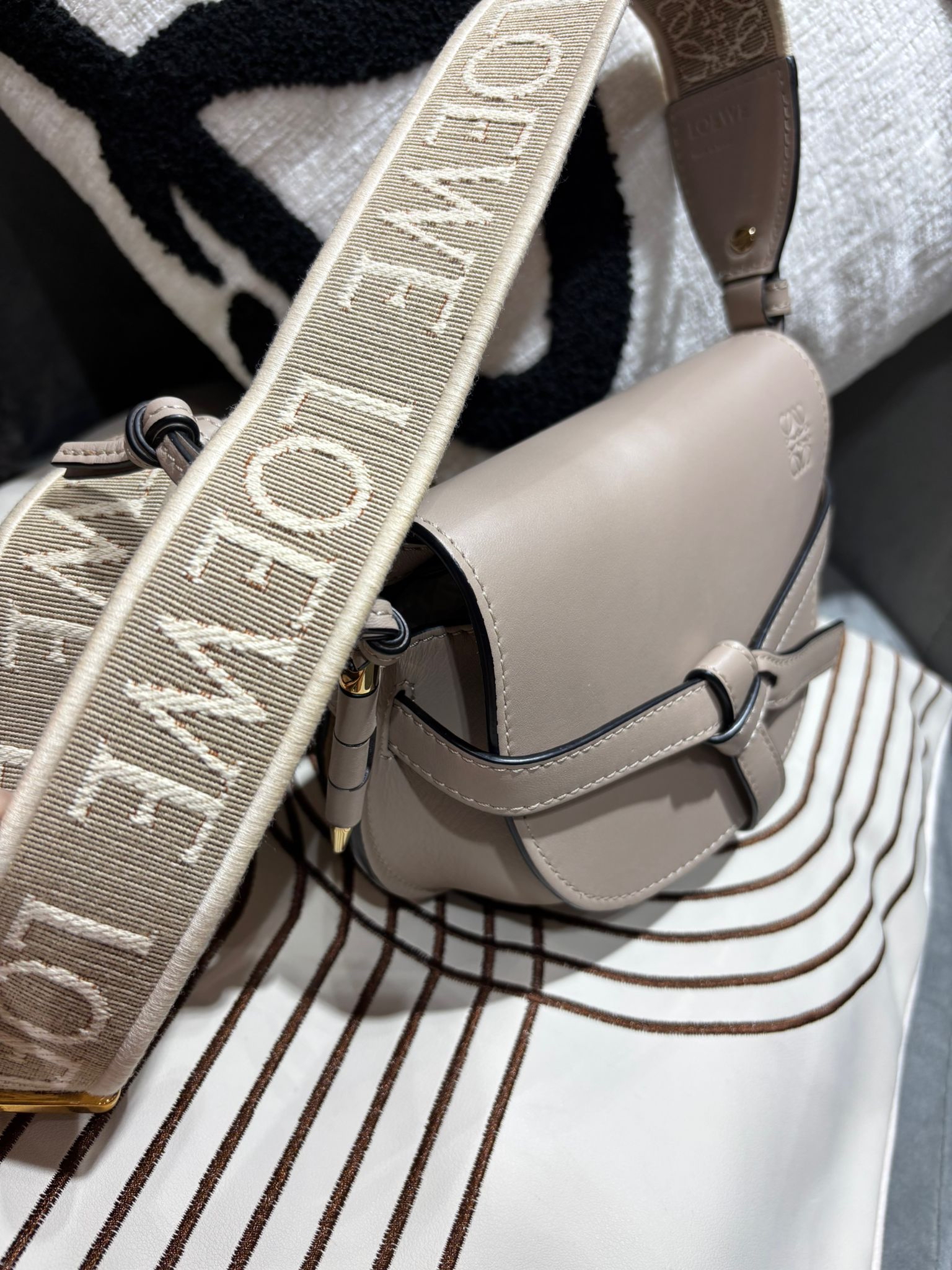 Loewe Mini Gate Calfskin Sand 100%Authentic, 98%New ✅Dust bag
