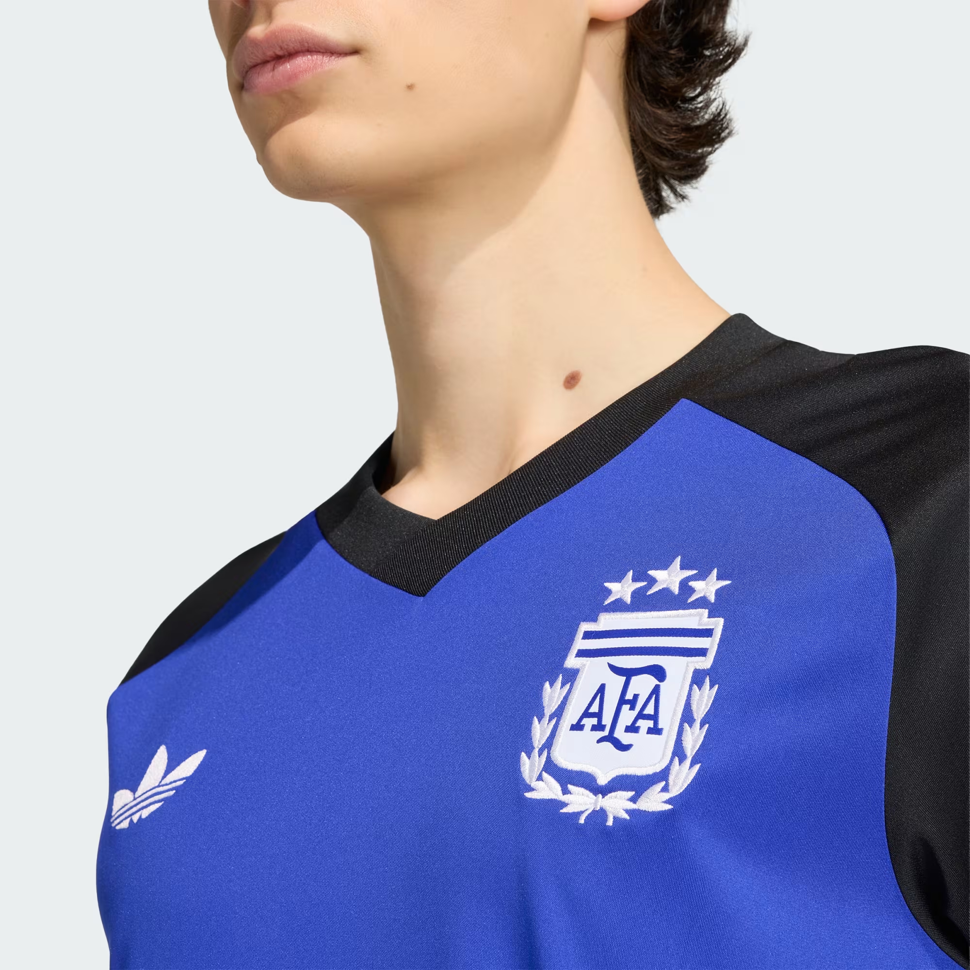 Adidas Argentina 阿根廷 2026-27 賽前訓練球衣 (可加印球員版贊助) JY9535 