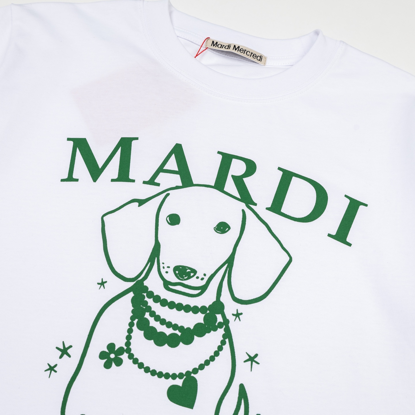 Mardi Mercredi Swing The Tail Ddanji Pearl Necklace T-shirt