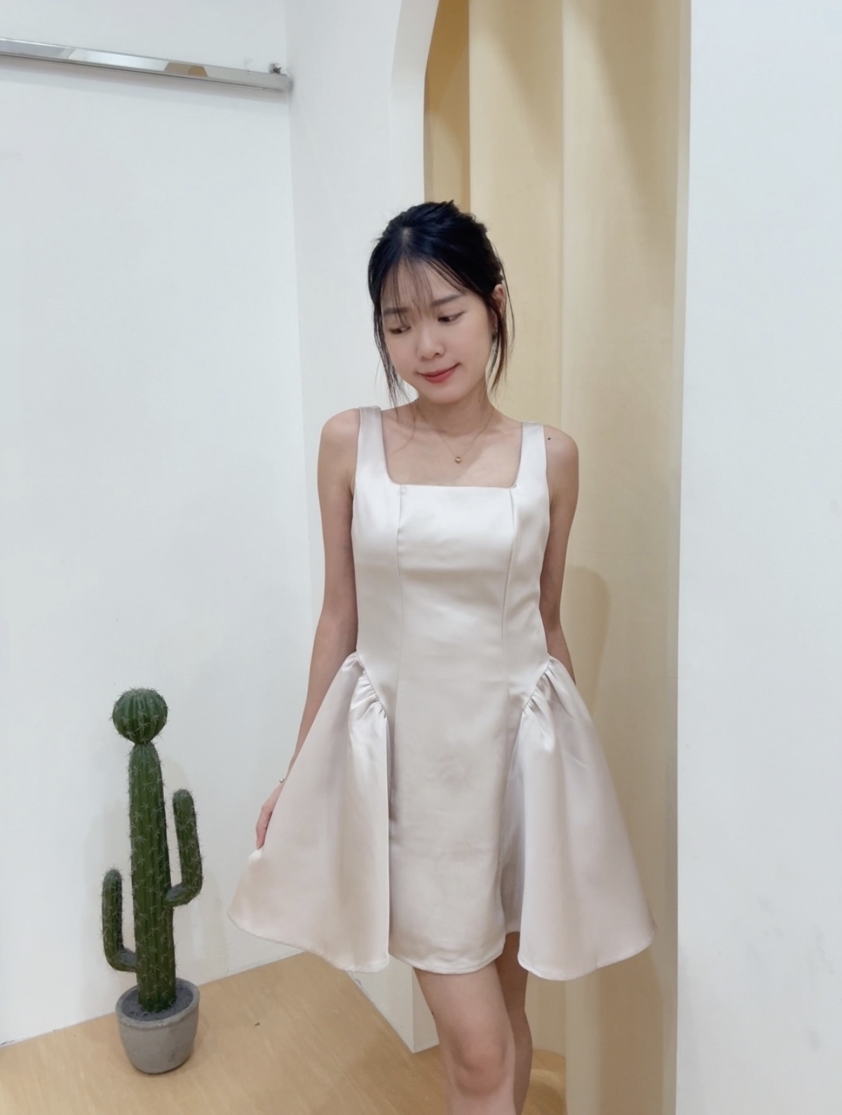 轻奢名媛千金蓬蓬连身裙 R3019