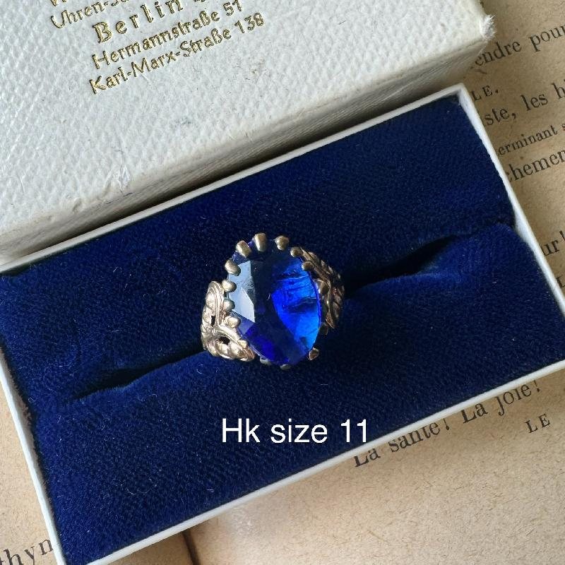 New Old Stock - Post-War C.a. 1950s Handcraft / Made in Czechoslovakia Vintage Glass Brass Alloy Ring - Various Size (B094)