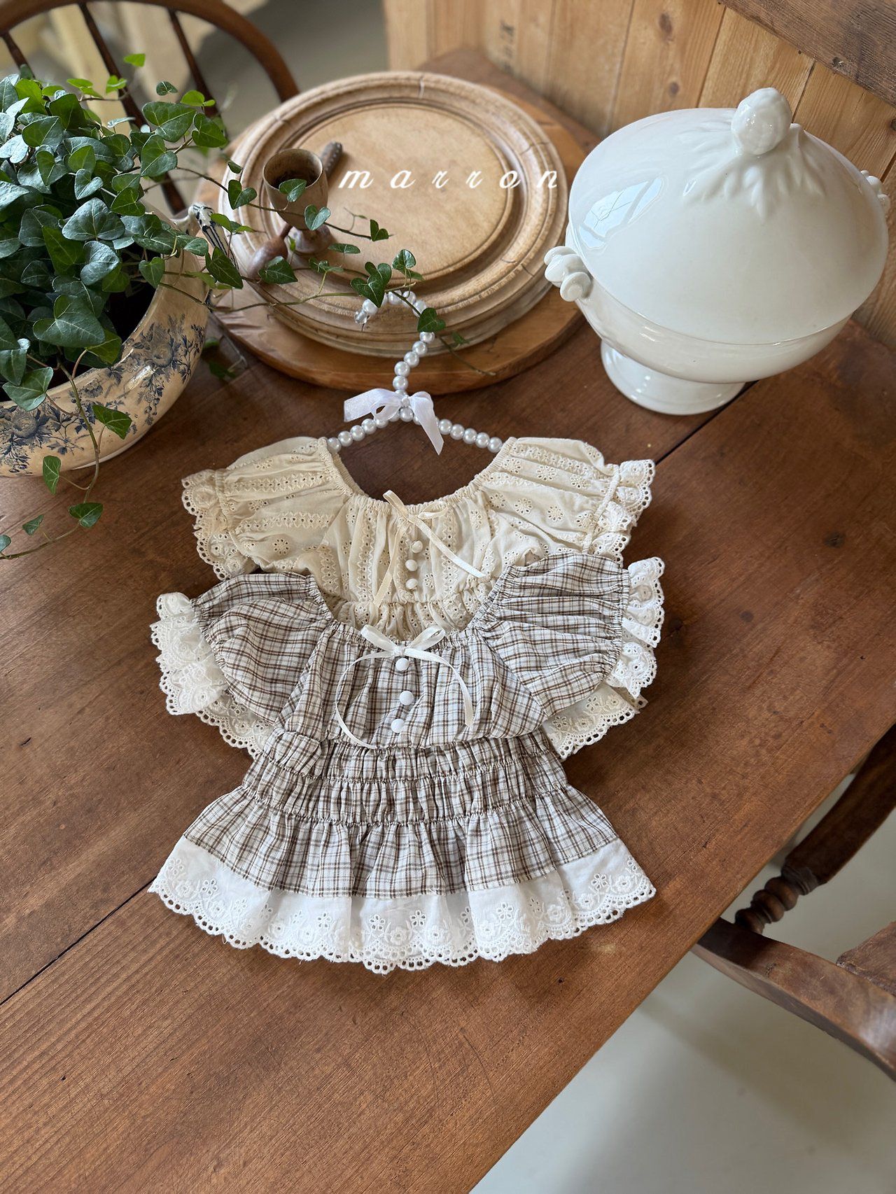 AW4238 Top