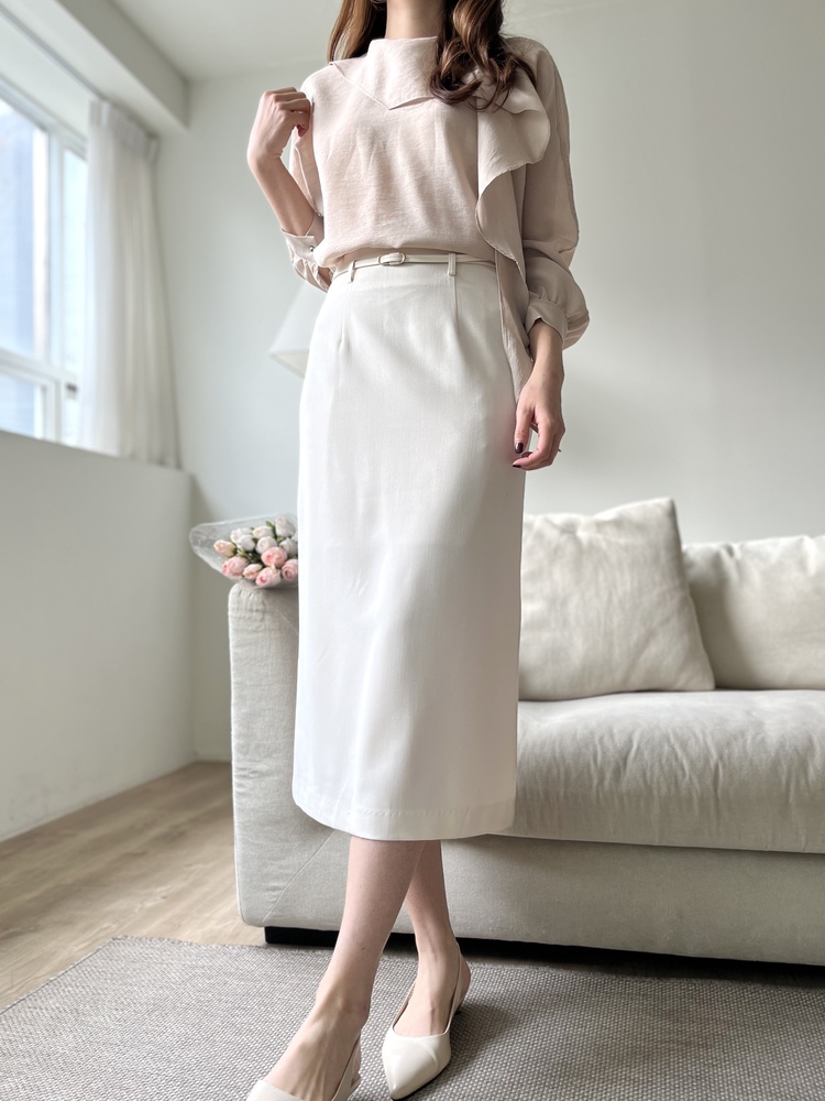 Atelier Belted Skirt (Ivory)