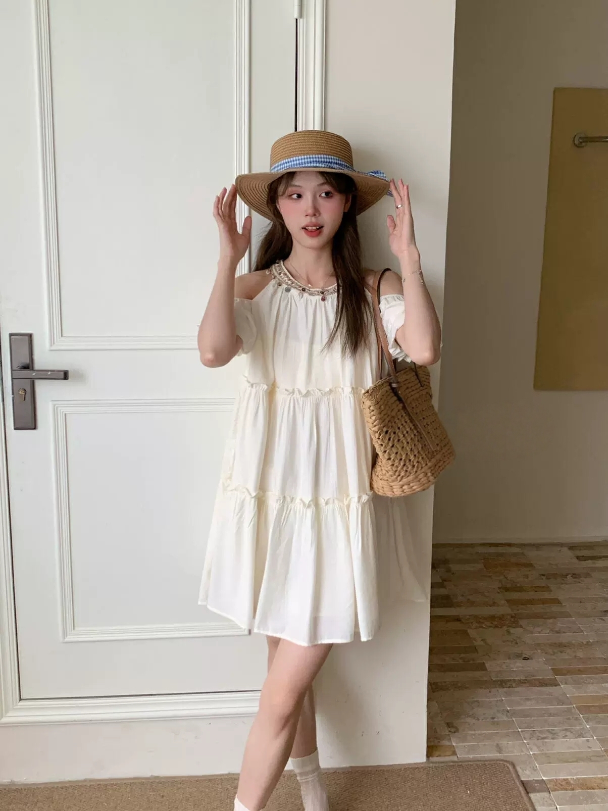 Natasha Bohemia Halterneck Dress 波西米亚度假风挂脖露肩连衣裙👗(3 colors)