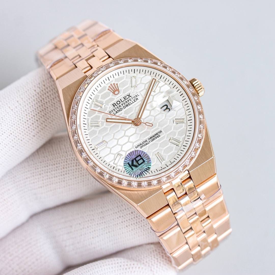 劳力士-陆使型，V2 赛车版 40mm，内置9015改一体7315机芯。 