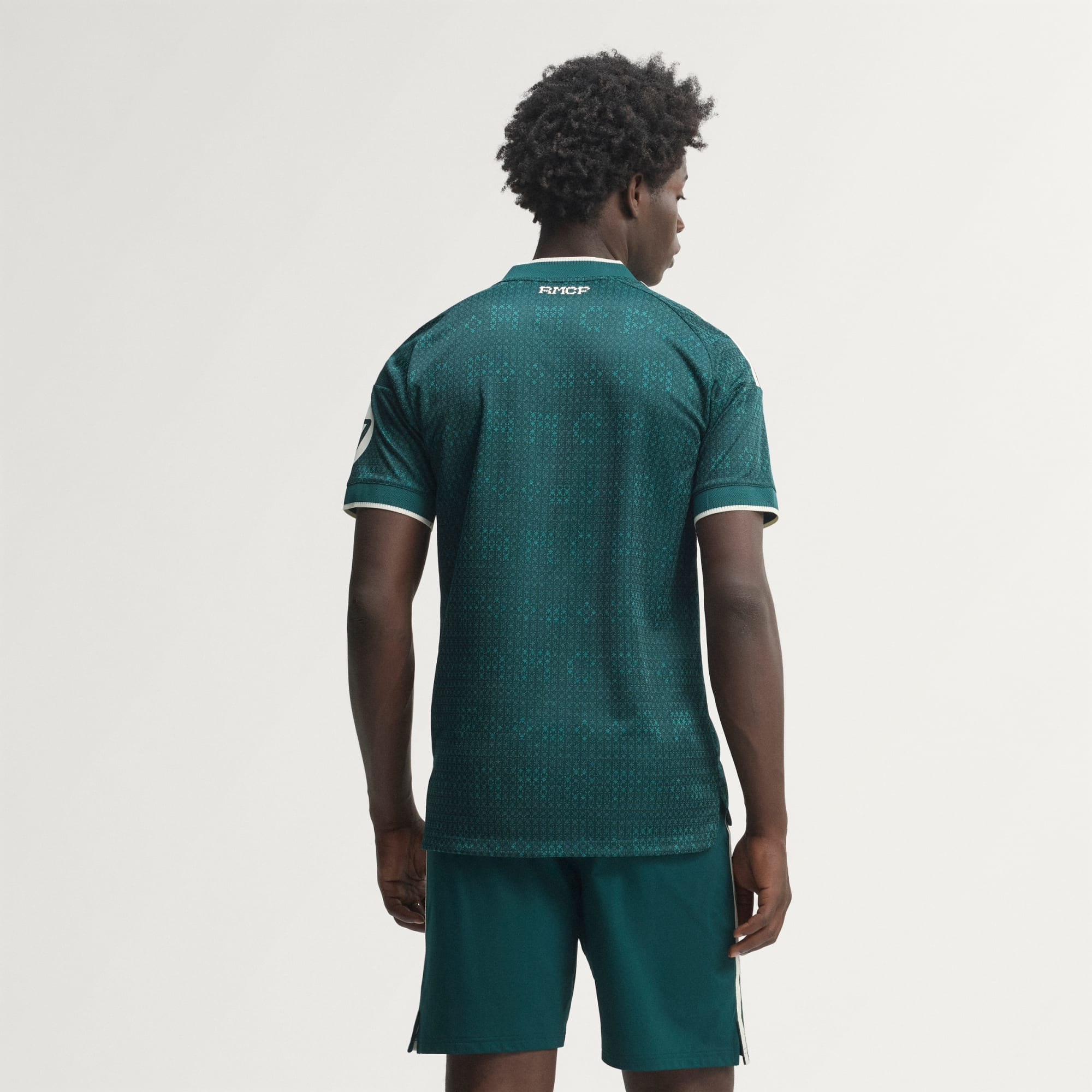 💚典雅的暗綠色調 Adidas Real Madrid 皇家馬德里 2026-27 作客球員版球衣 (可加印字章) JZ7219