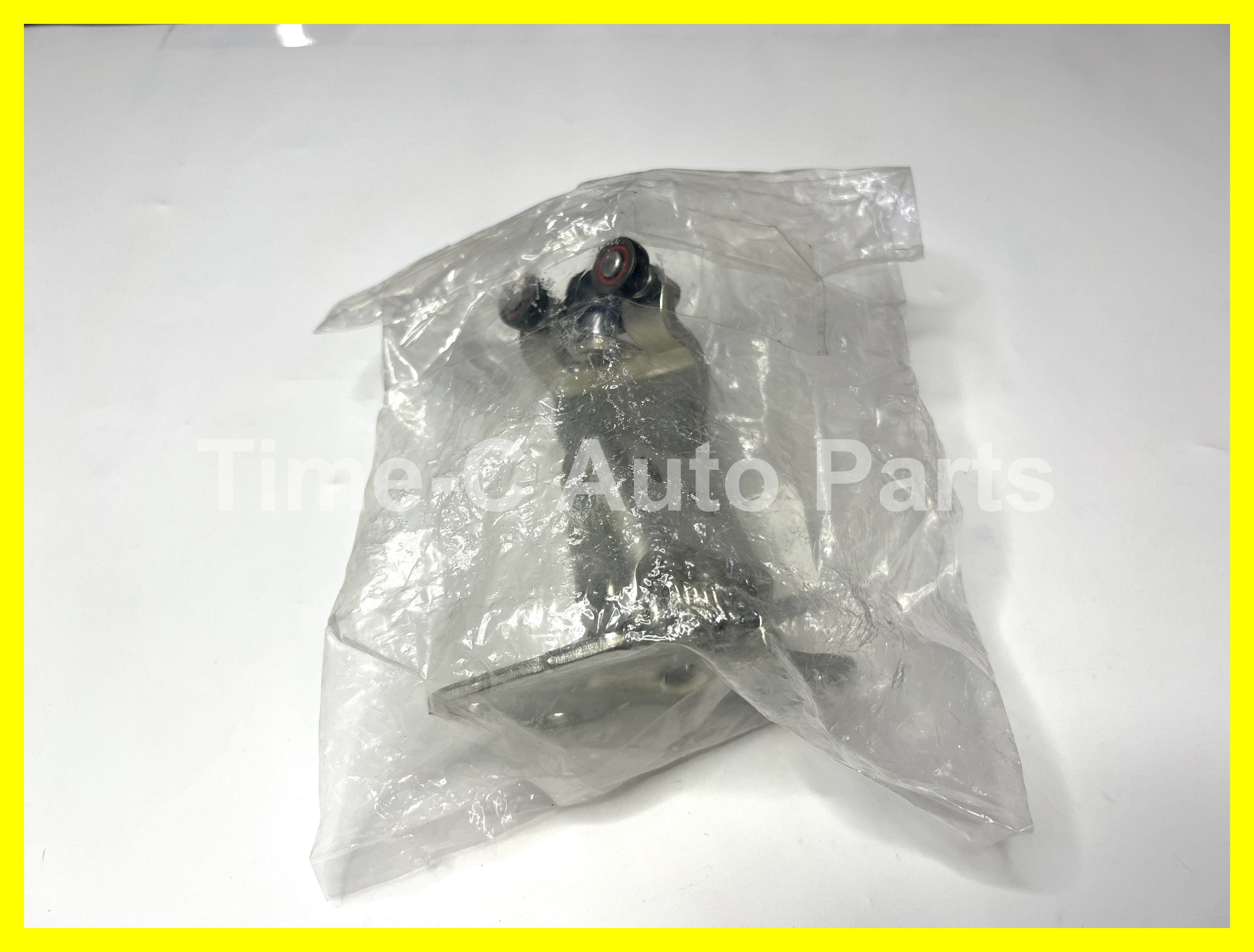 右中門中托轆 68380-58033 - Toyota Alphard Vellfire 30系