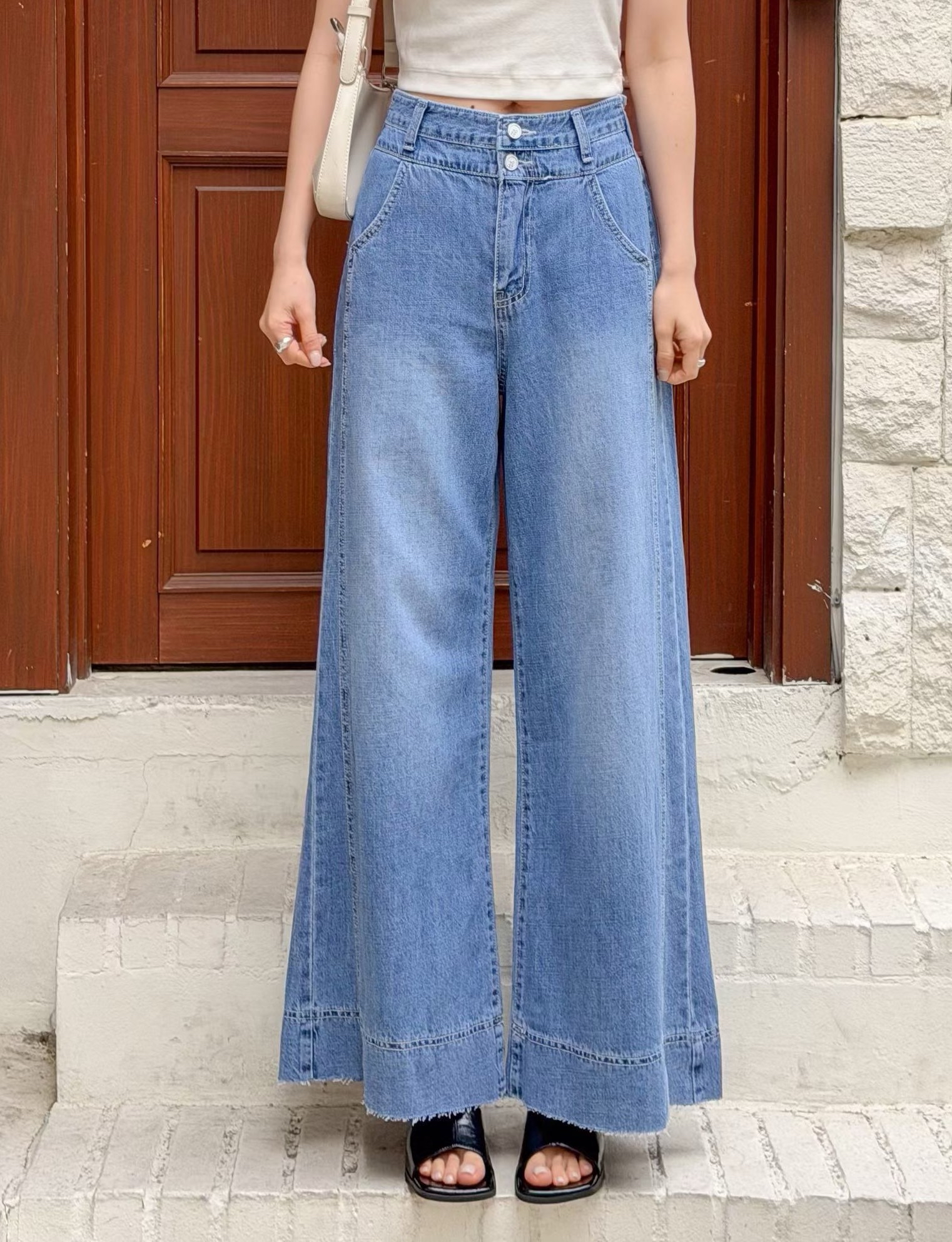 雙鈕斜骨闊牛仔褲