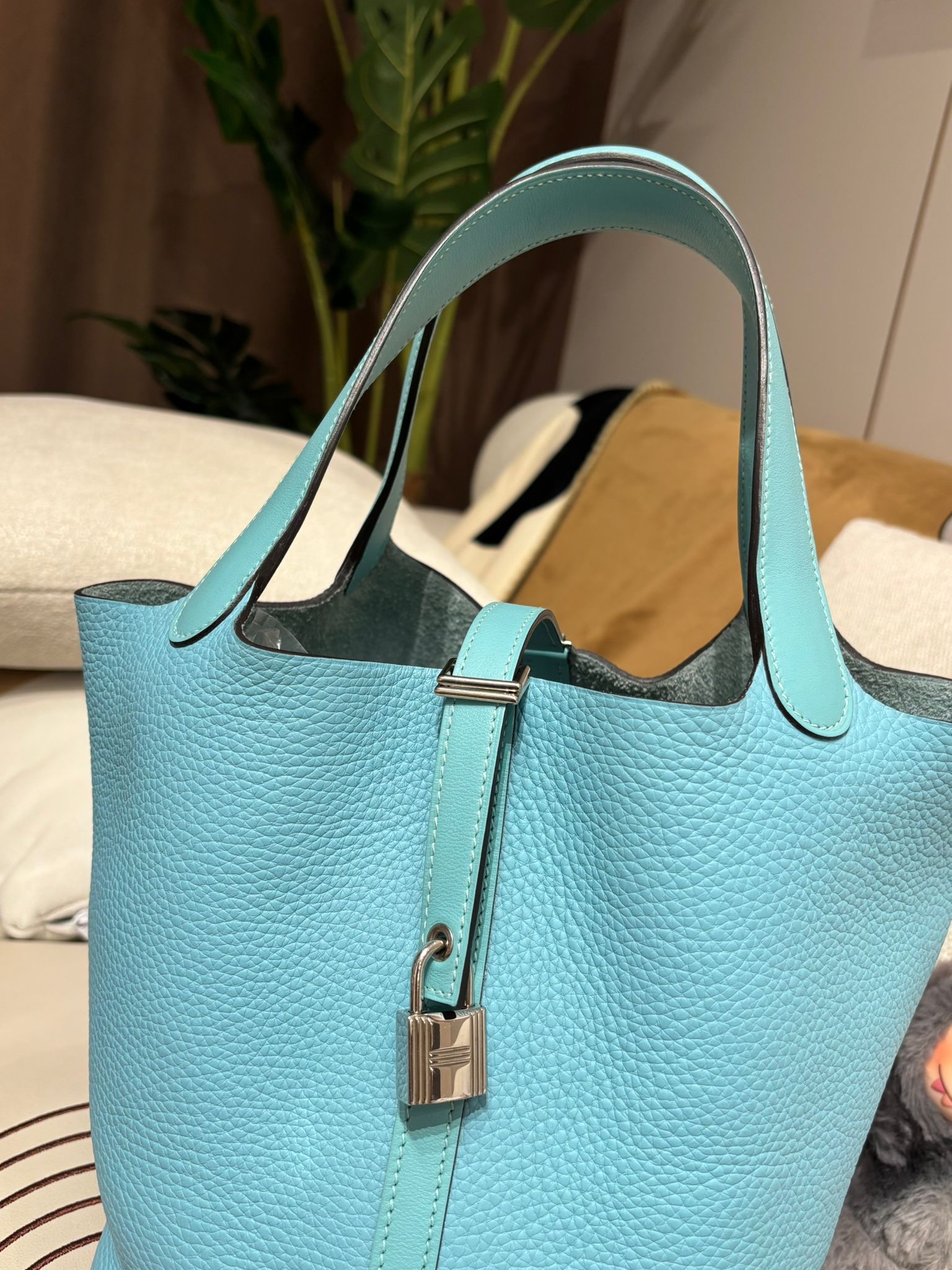 Hermes Picotin 22 Blue Atoll Stamp T 100%Authentic, 98%New ✅Key lock✅Dust bag✅Box