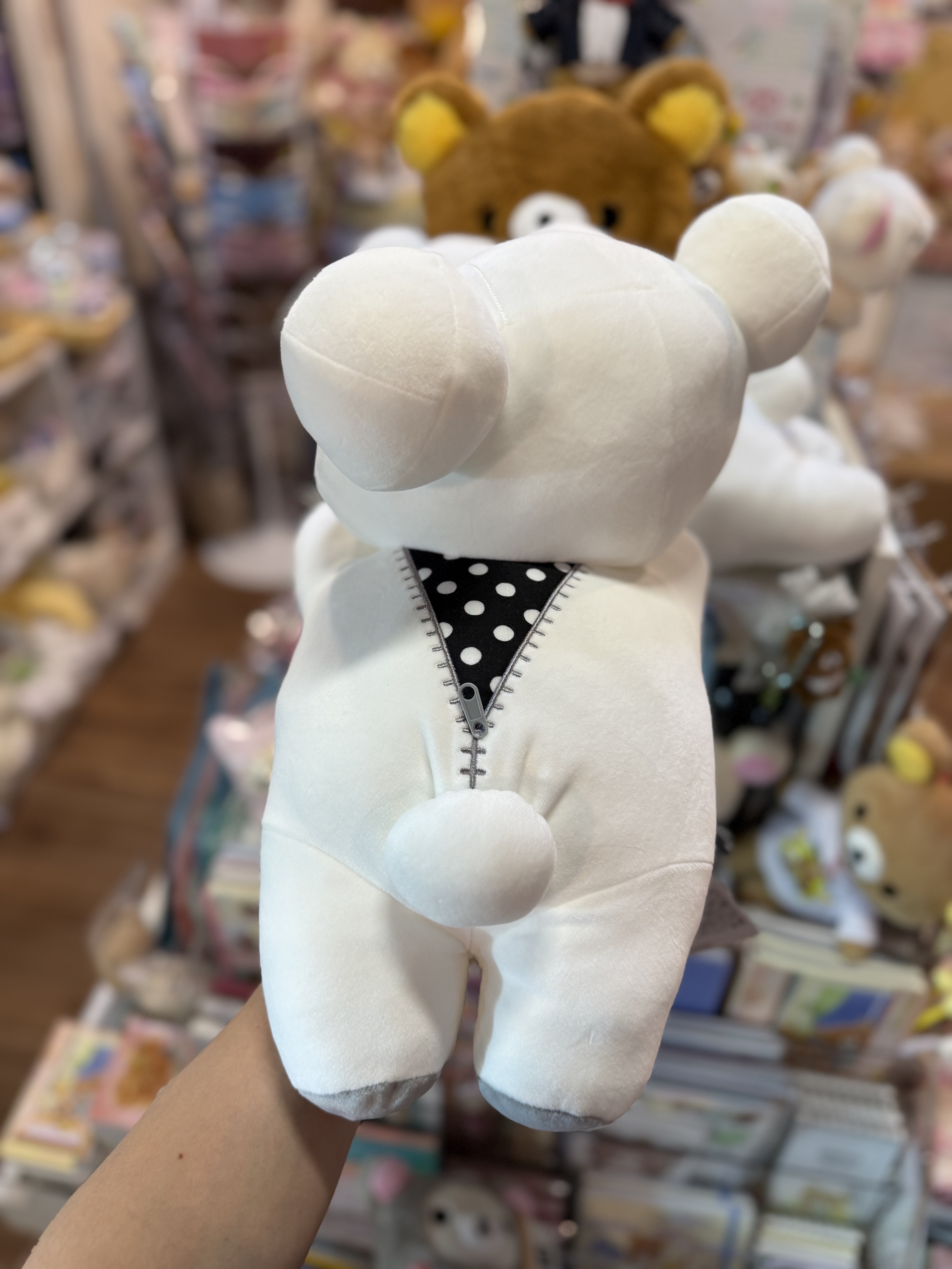 《現貨》全新Rilakkuma黑白造型白色Rilakkuma 趴地公仔（M size)
