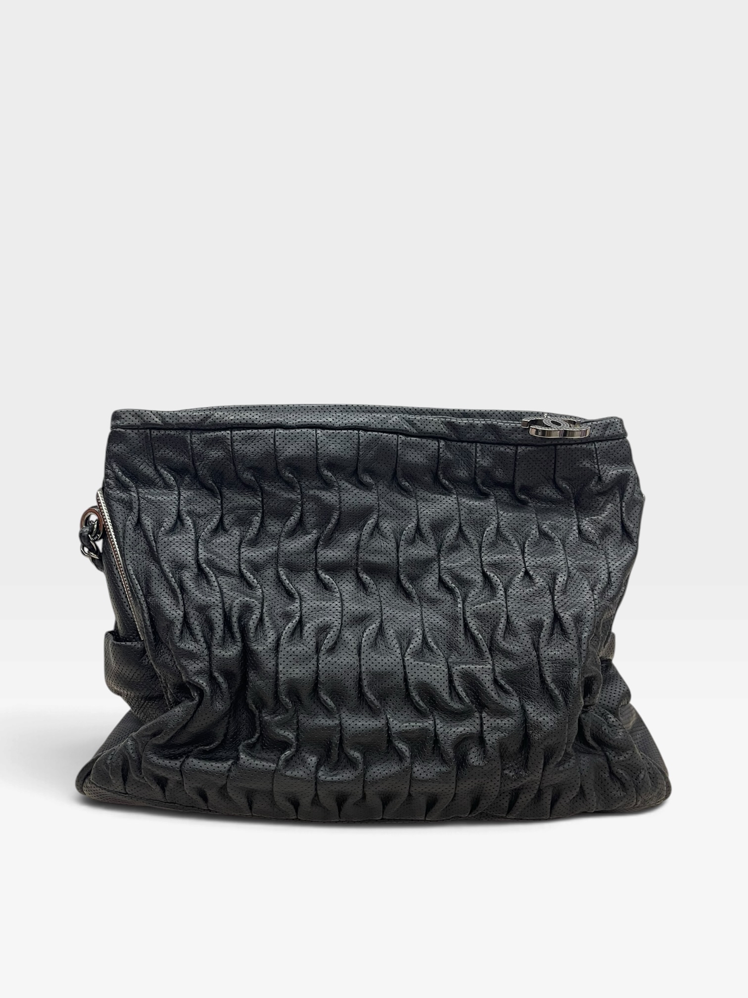 Pre-Owned CHANEL Perforated Ultimate Soft Hobo Bag/Product Code: 102204