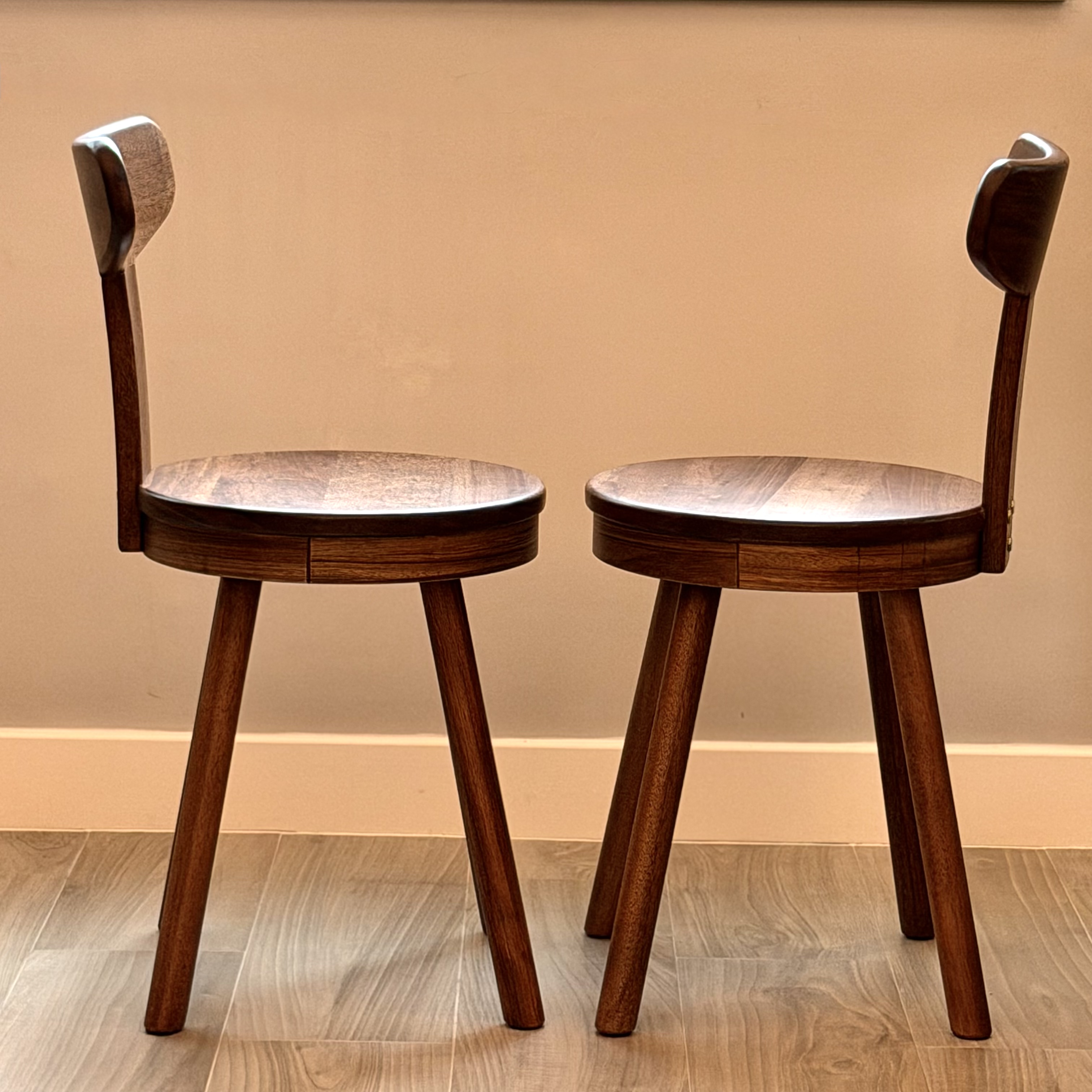 新品推介 CLOVER Swivel Chair 