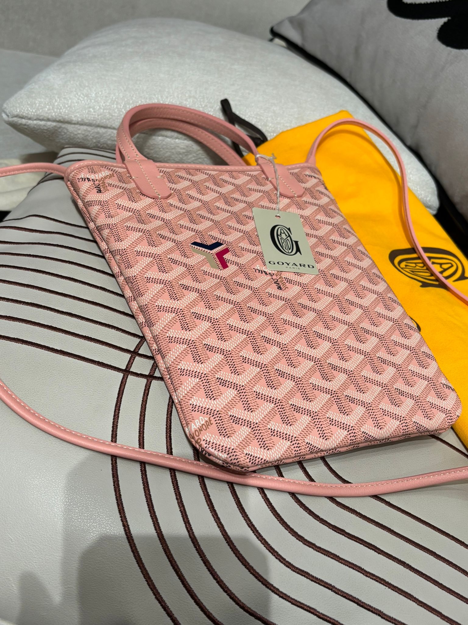 全新 GOYARD POITIERS CLAIRE VOIE 限量版粉灰色 satchel limited edition 100%Authentic ,全新未使用品 ✅tap ✅dust bag
