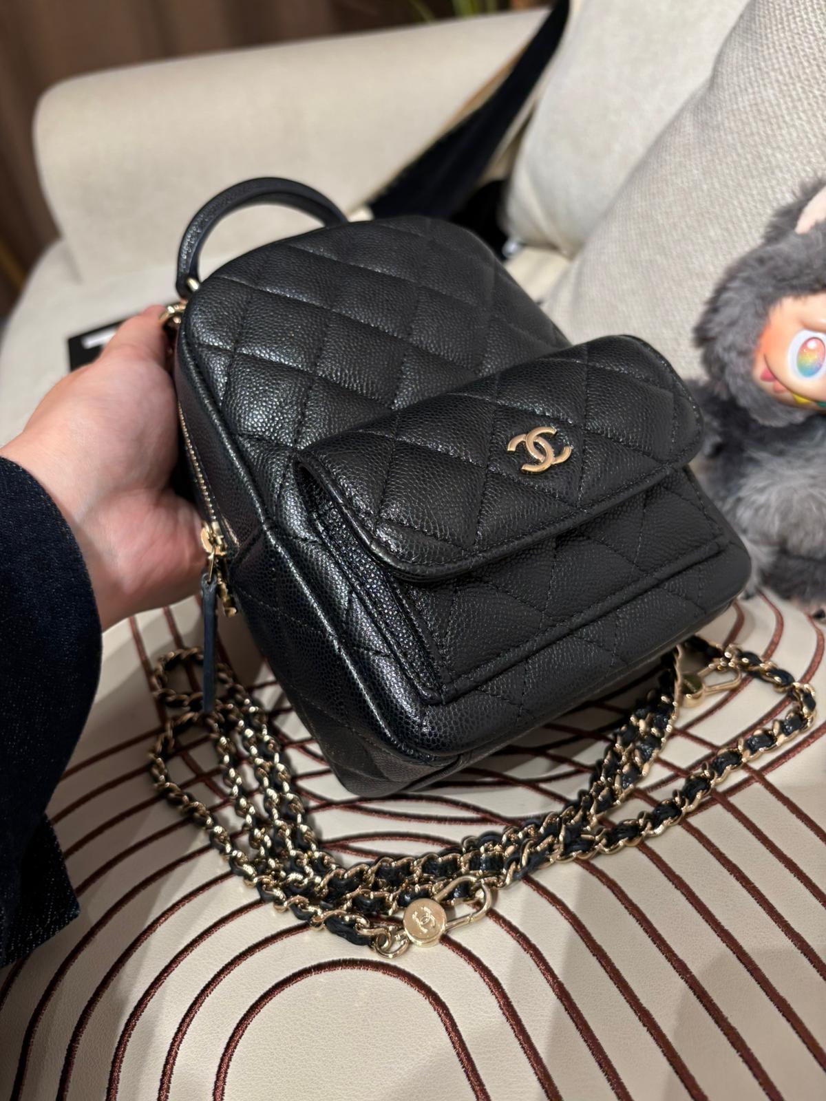 Chanel mini backpack 黑色荔枝牛皮淡金扣迷你背囊24C,100%Authentic,98%new ✅晶片✅dust bag✅box