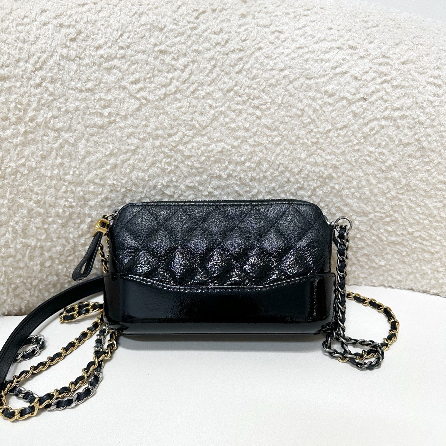 【預訂貨品】Chanel mini 黑金流浪包
