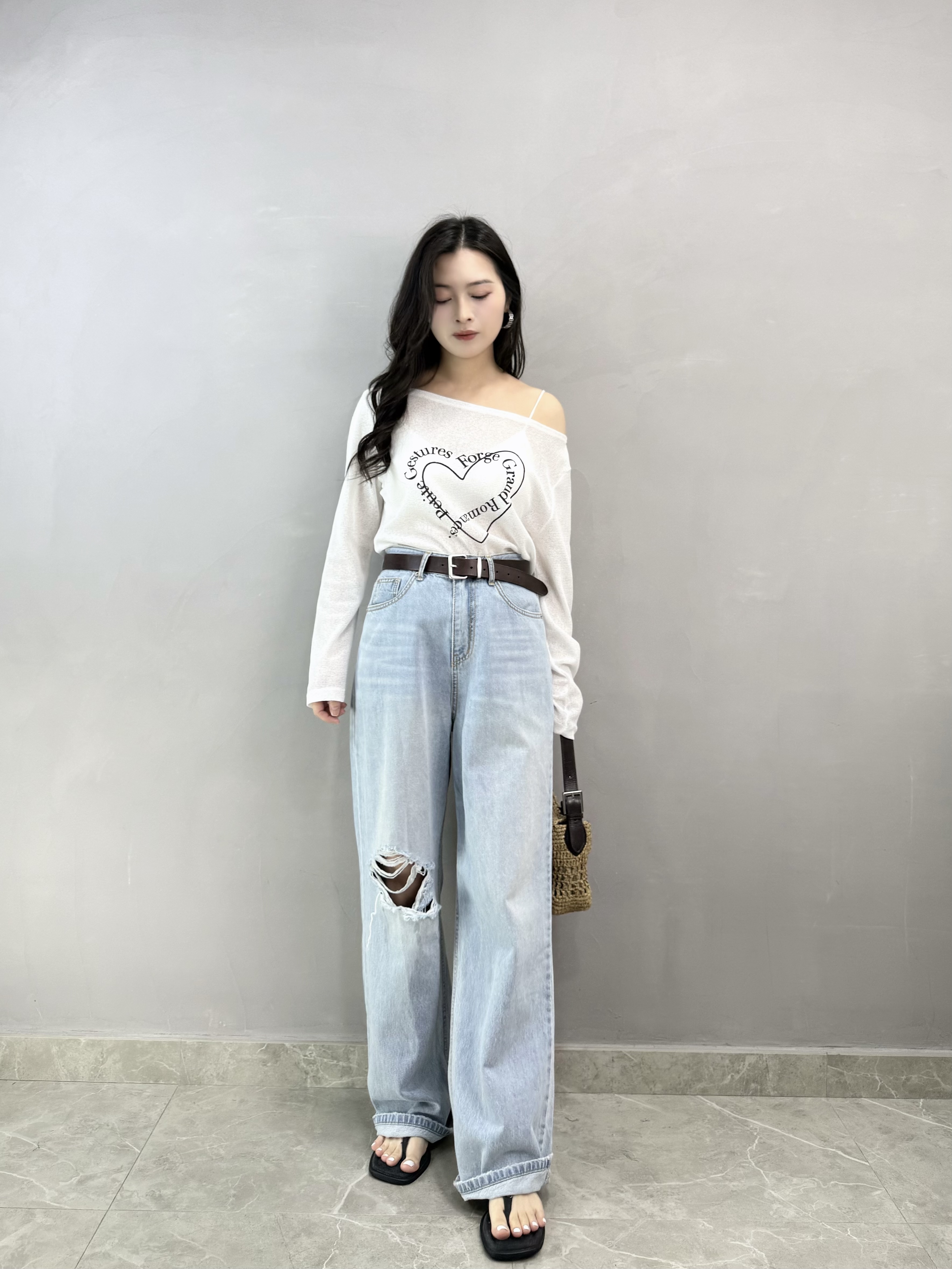 N75 英文字心心防曬Tee